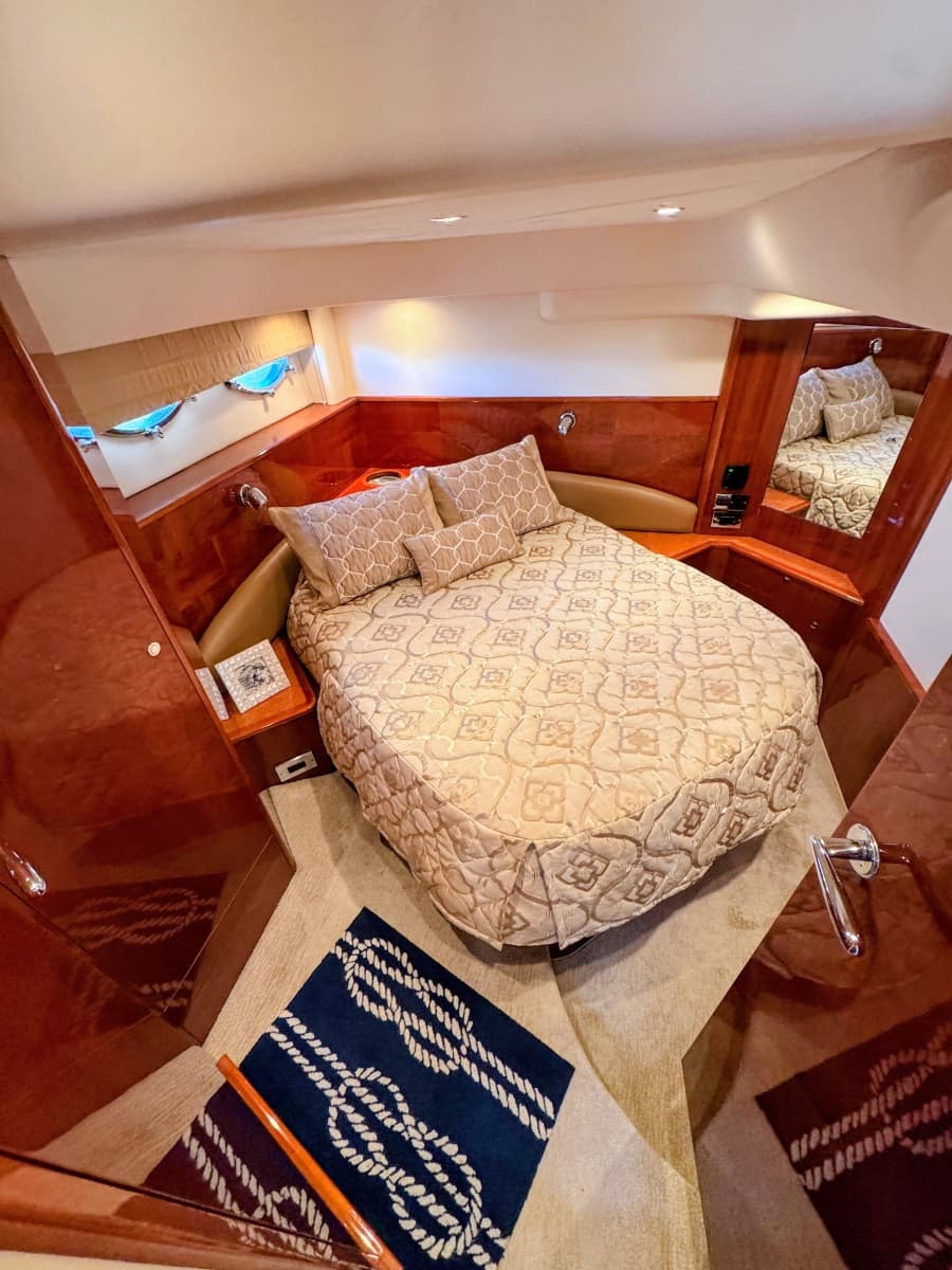 2004 Viking Princess V58 - Photo 44