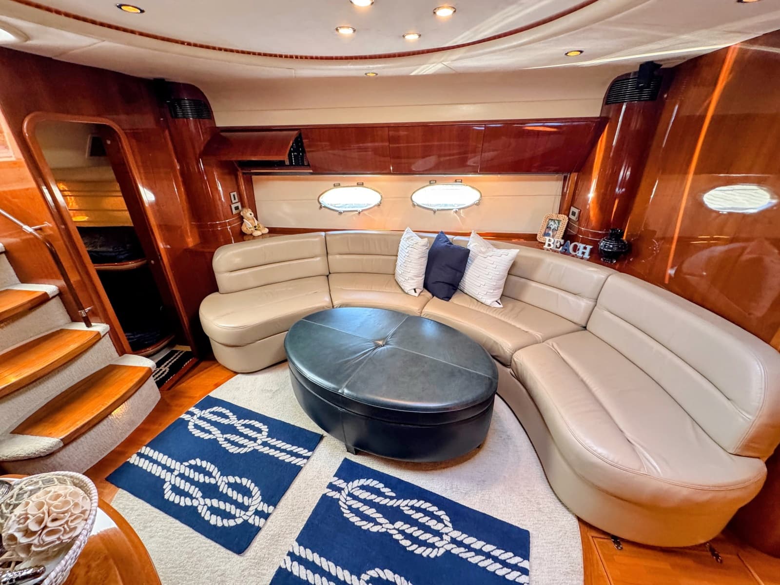 2004 Viking Princess V58 - Photo 29