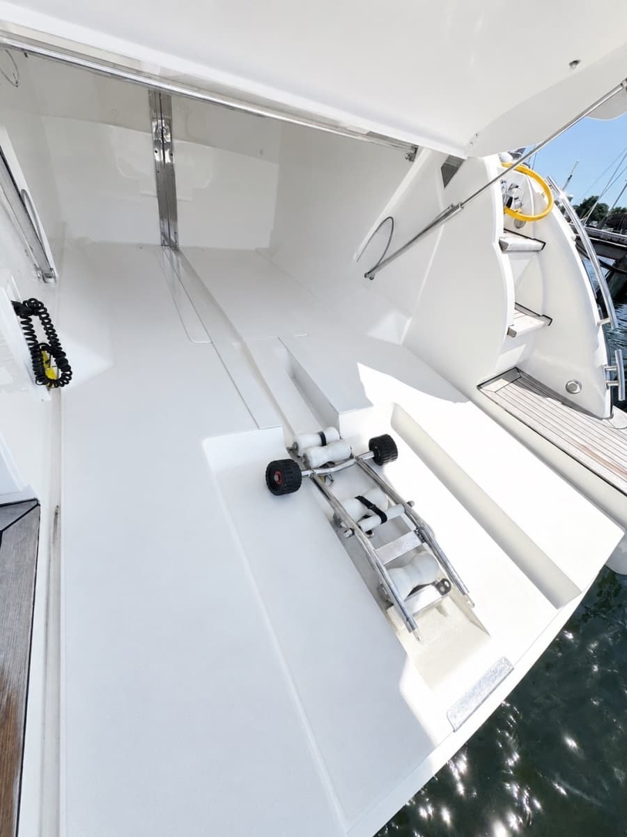 2004 Viking Princess V58 - Photo 8