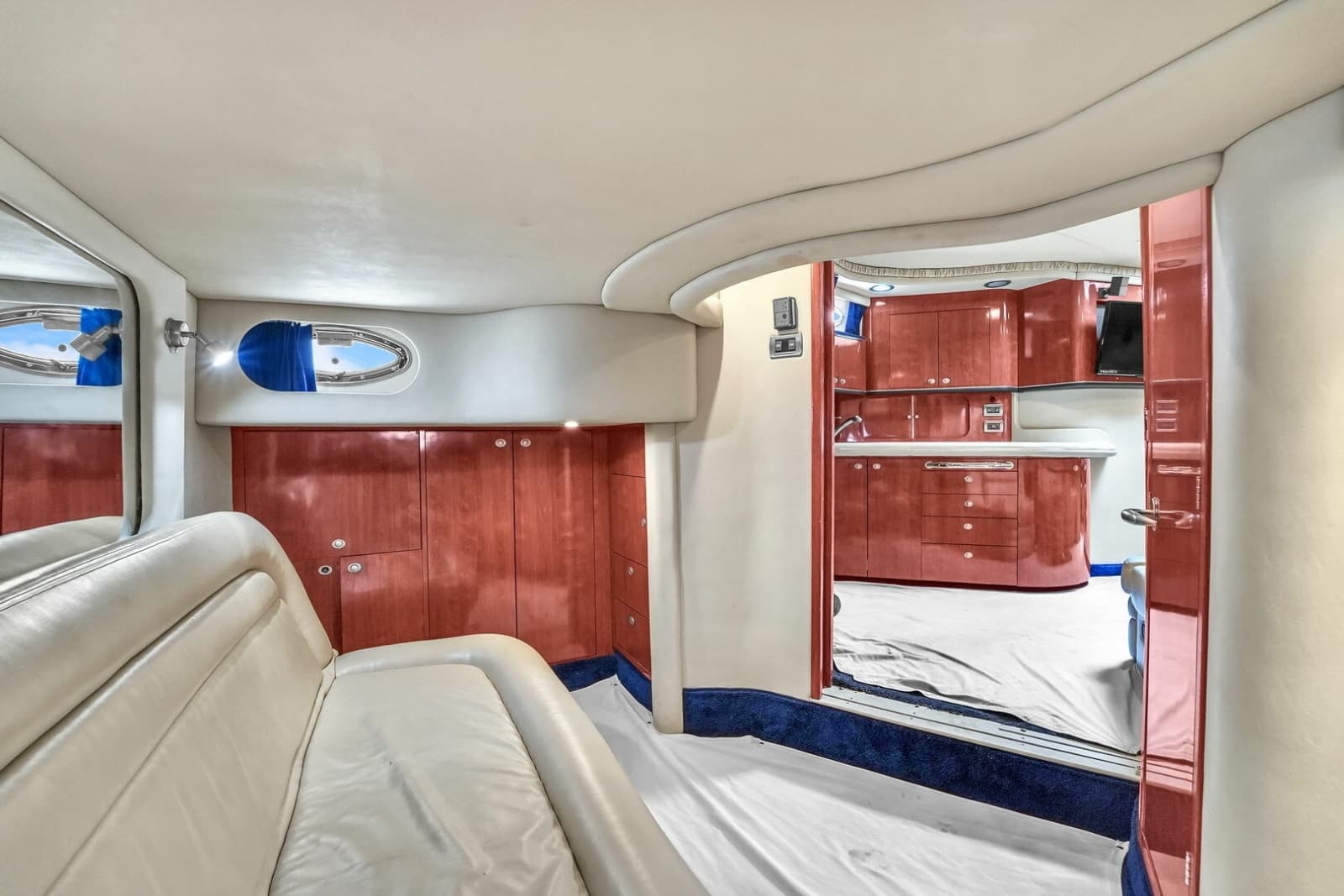 2004 Sea Ray 460 Sundancer - Photo 28