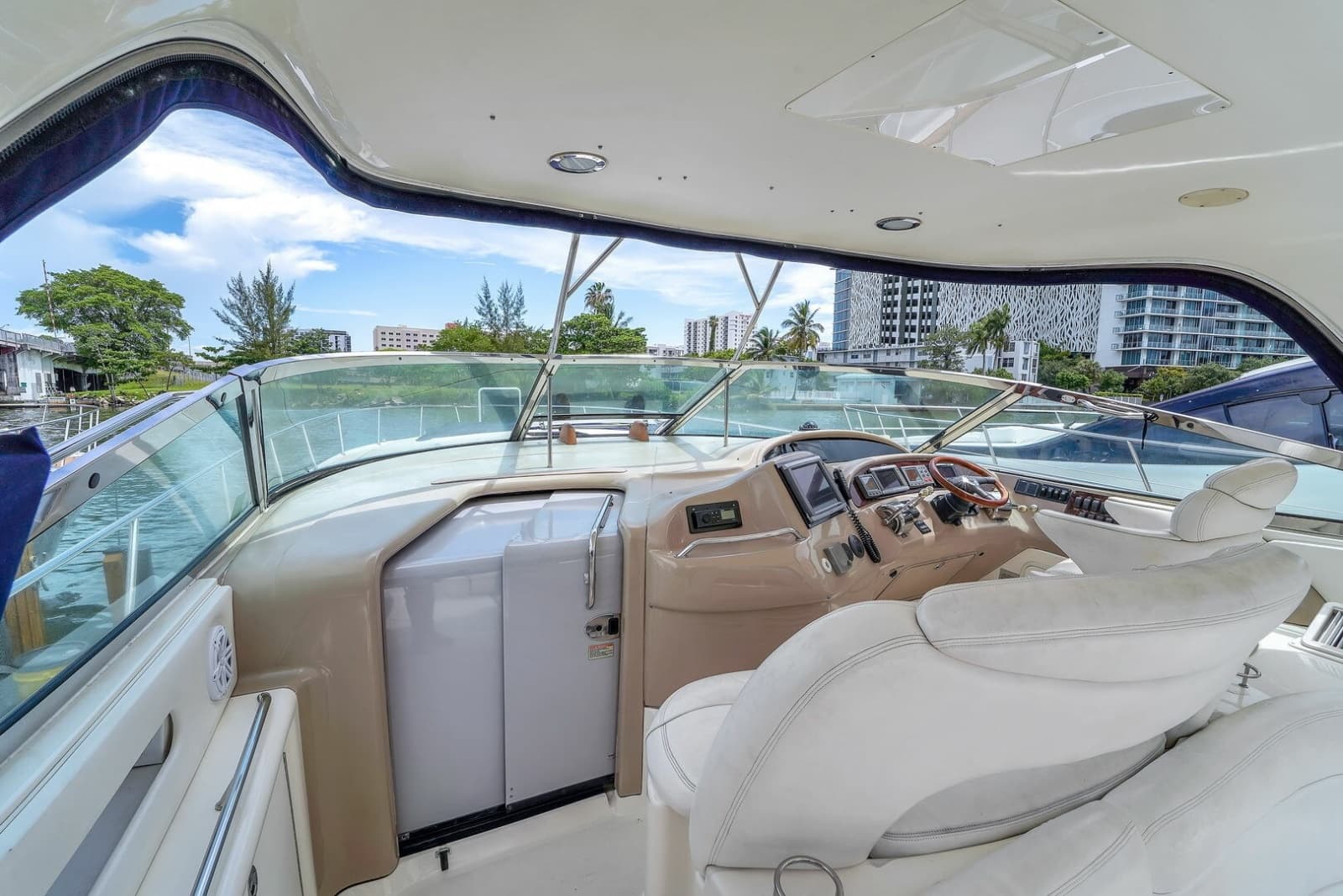 2004 Sea Ray 460 Sundancer - Photo 16
