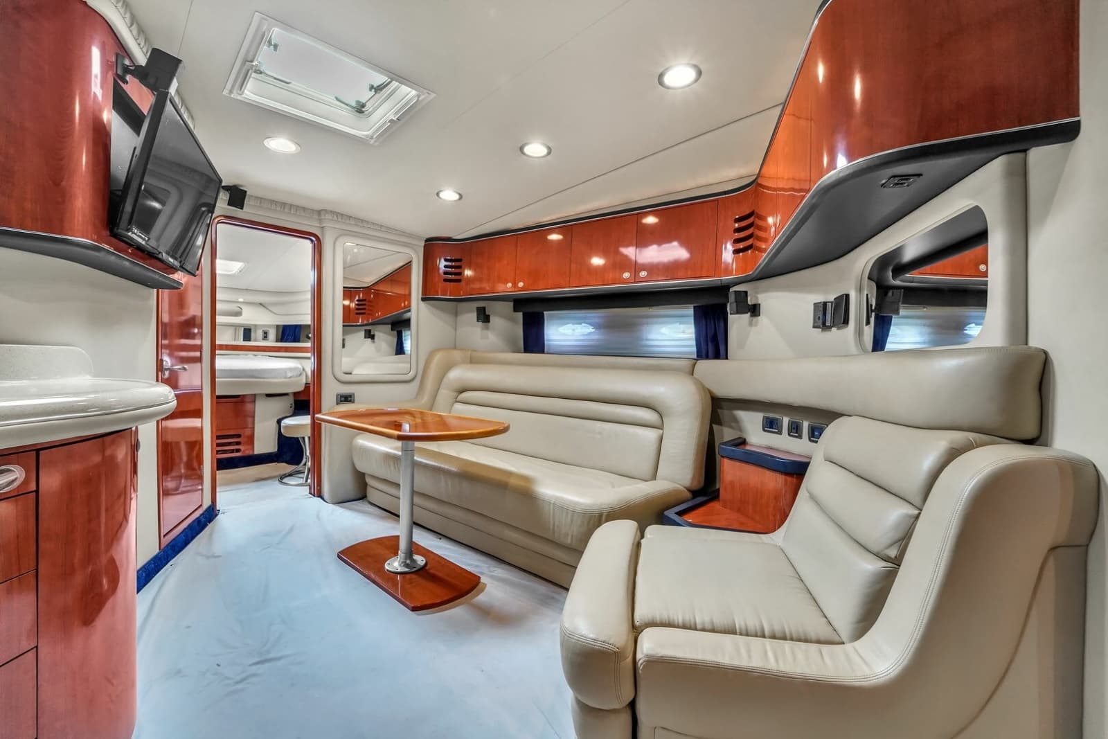 2004 Sea Ray 460 Sundancer - Photo 22