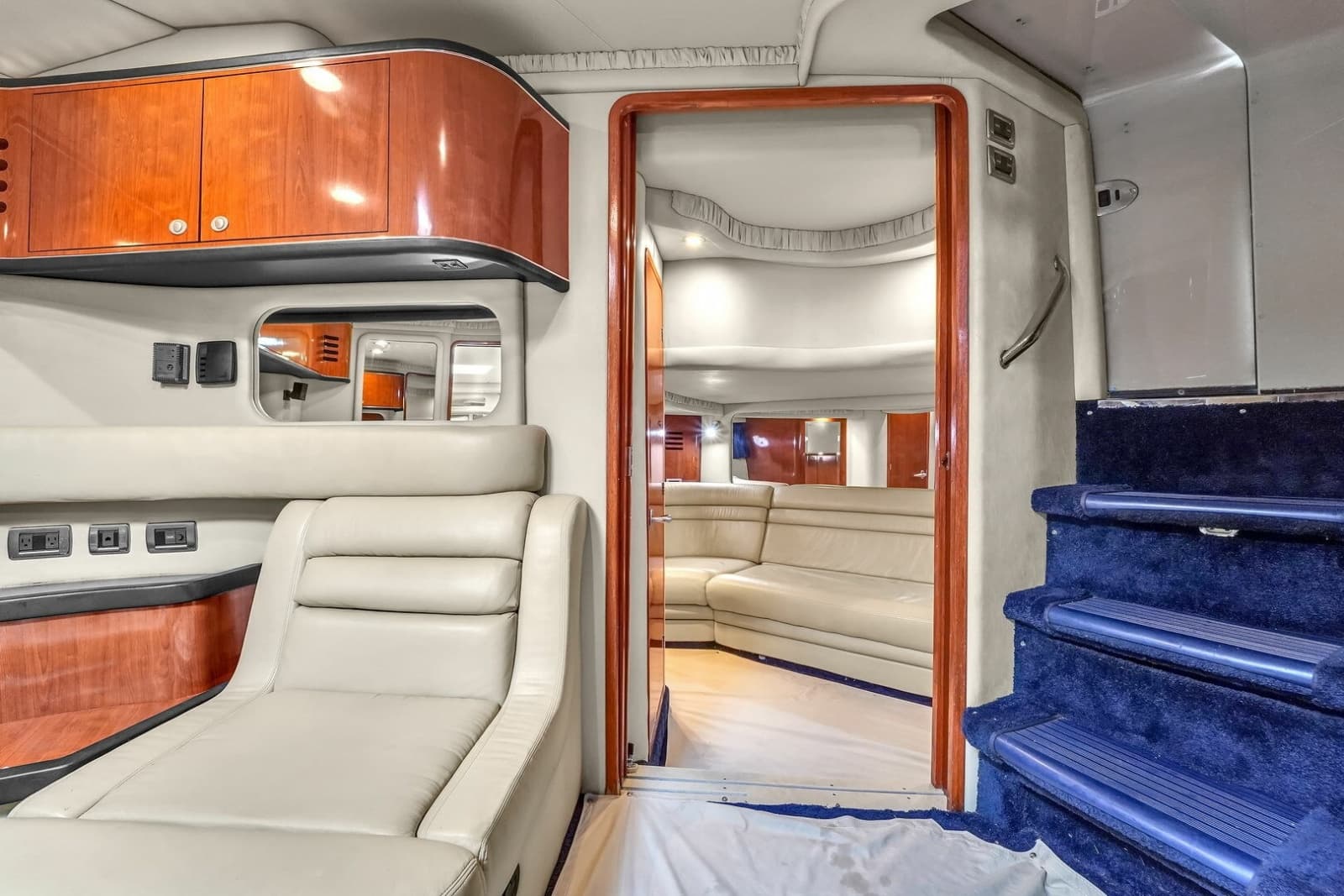 2004 Sea Ray 460 Sundancer - Photo 26
