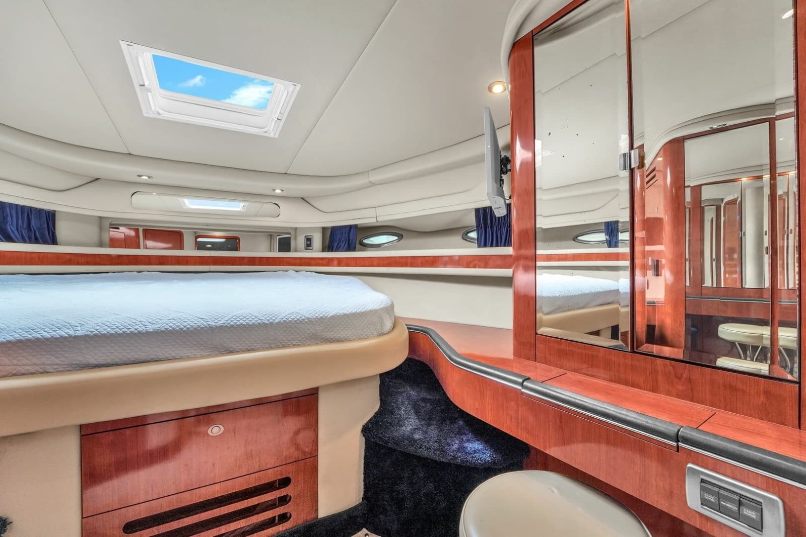 2004 Sea Ray 460 Sundancer - Photo 24