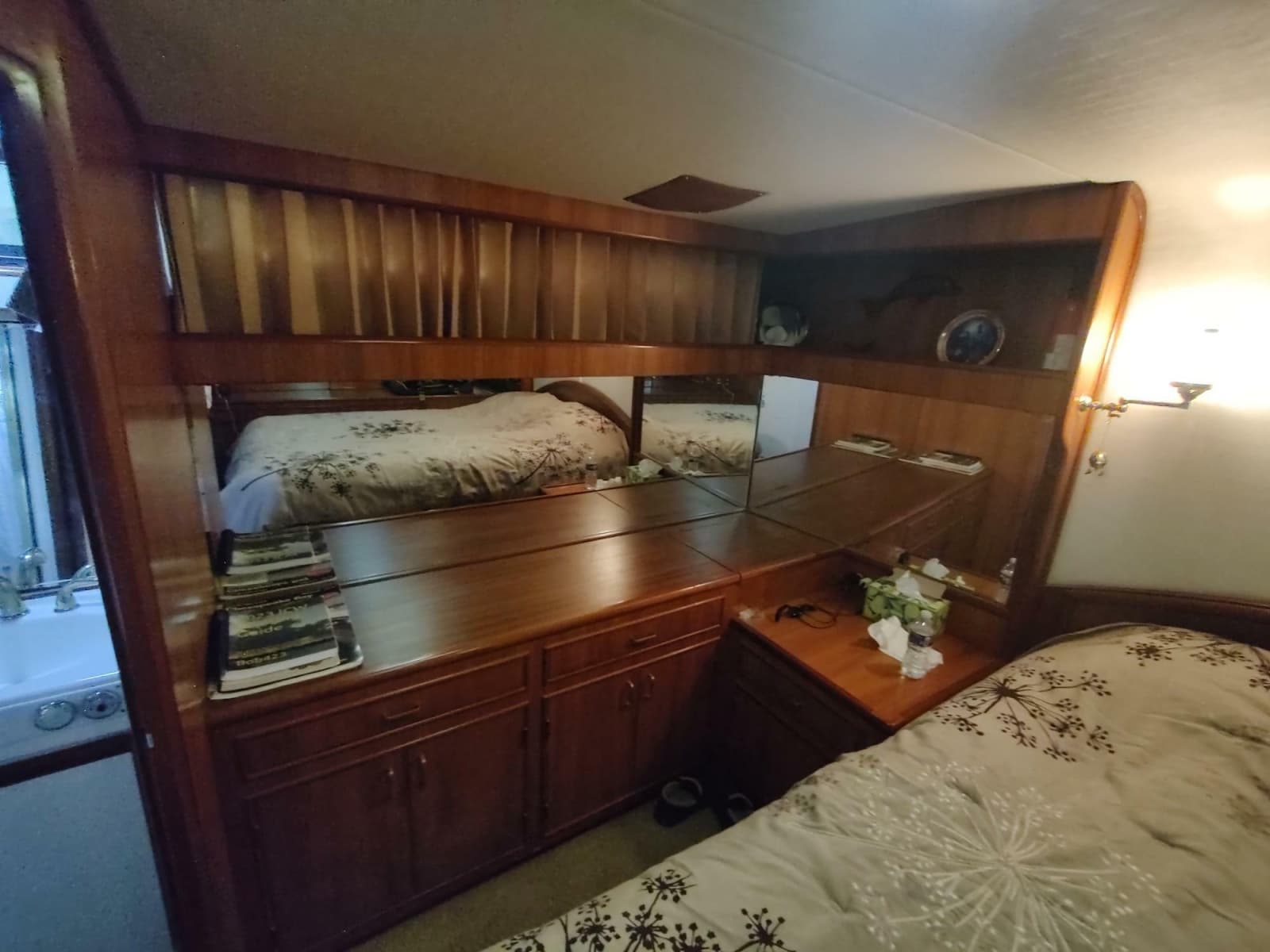 1989 Hyatt Double Cabin Motoryacht - Photo 53