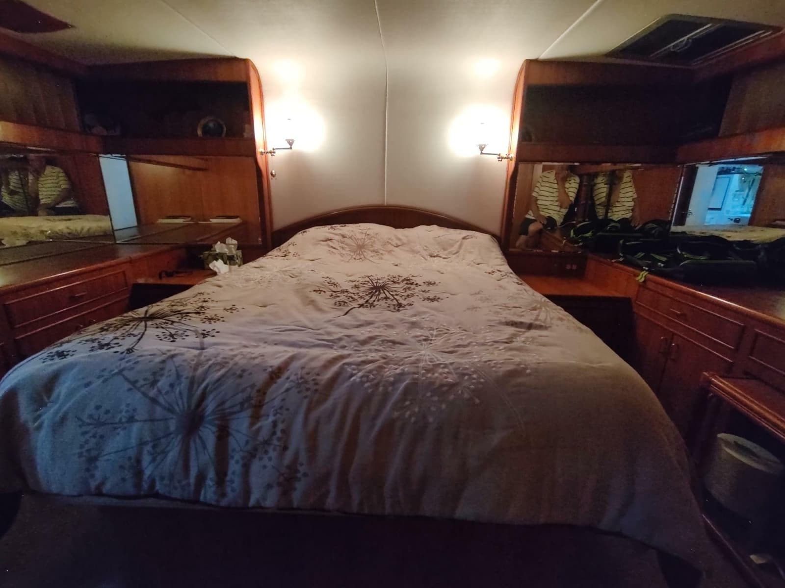 1989 Hyatt Double Cabin Motoryacht - Photo 51