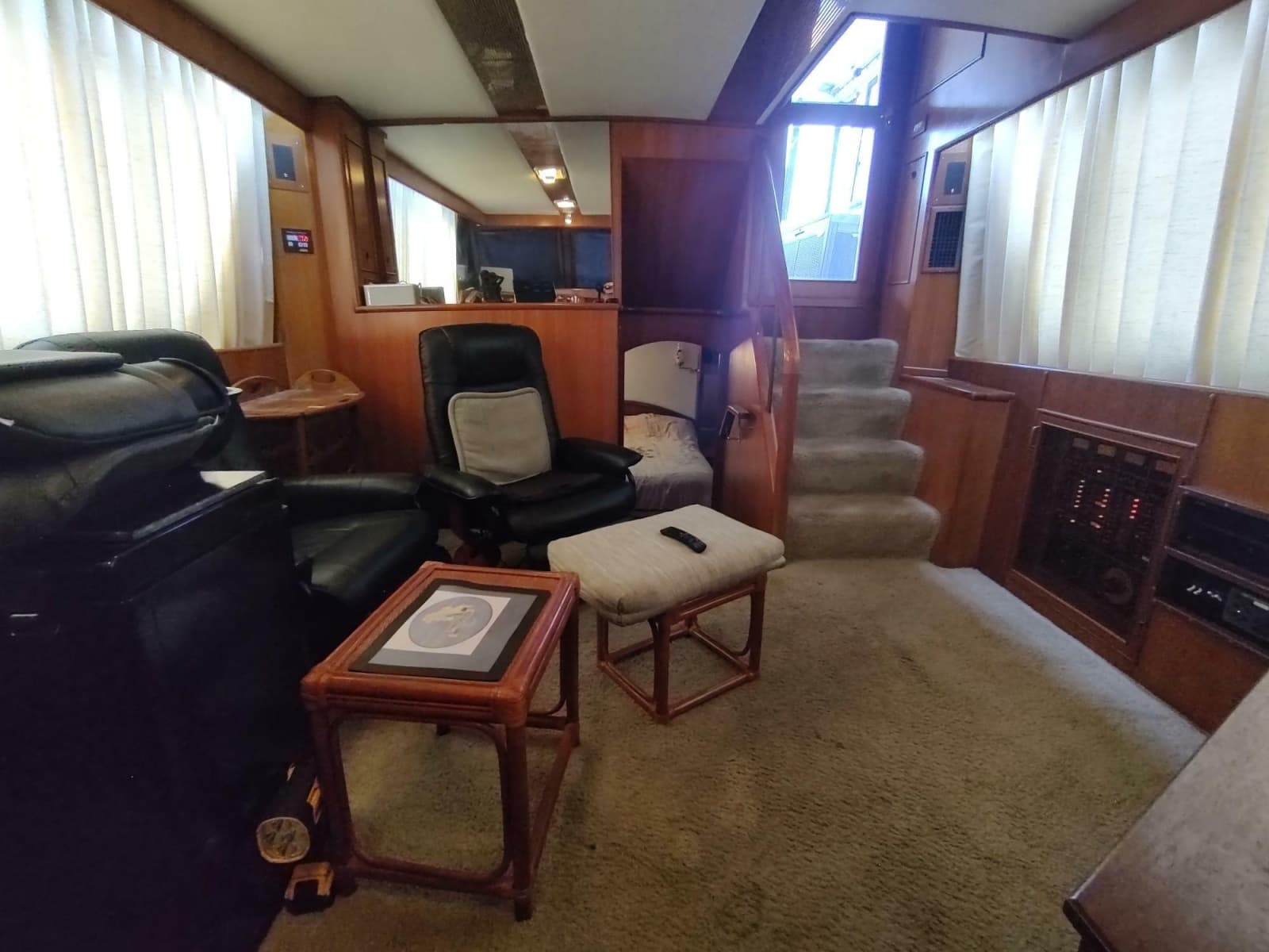 1989 Hyatt Double Cabin Motoryacht - Photo 37