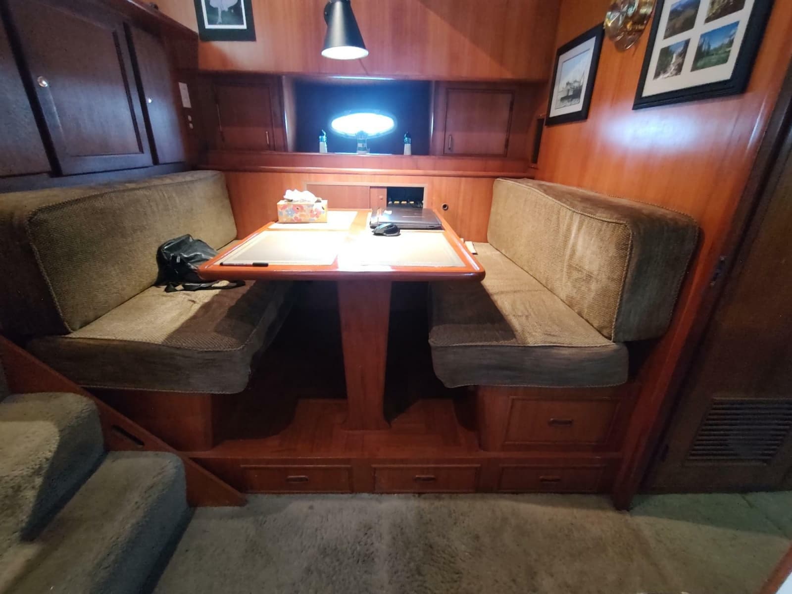 1989 Hyatt Double Cabin Motoryacht - Photo 41