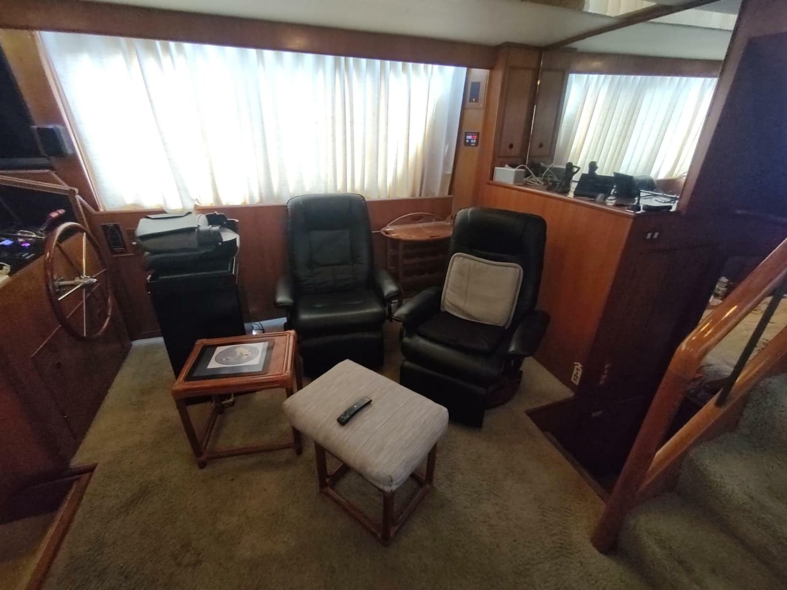 1989 Hyatt Double Cabin Motoryacht - Photo 32