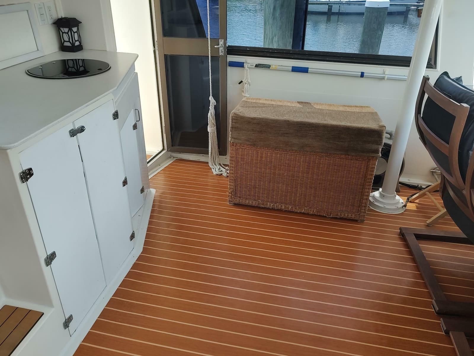 1989 Hyatt Double Cabin Motoryacht - Photo 14
