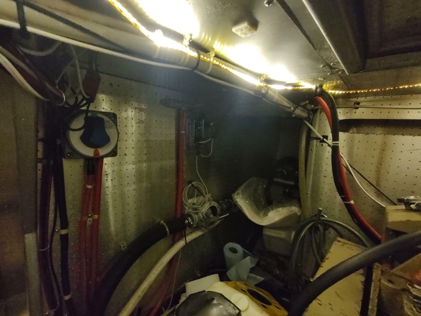 1989 Hyatt Double Cabin Motoryacht - Photo 78