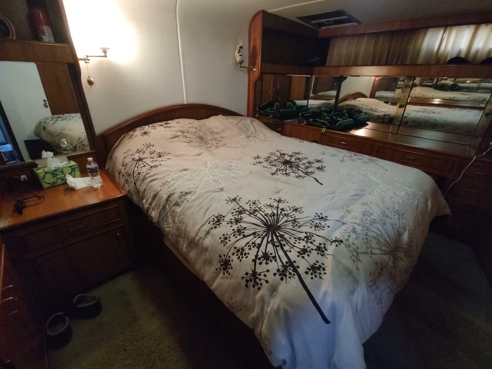 1989 Hyatt Double Cabin Motoryacht - Photo 52