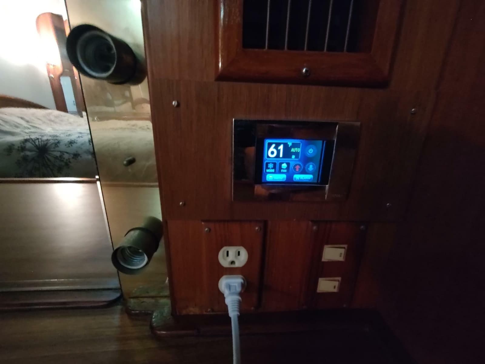 1989 Hyatt Double Cabin Motoryacht - Photo 58