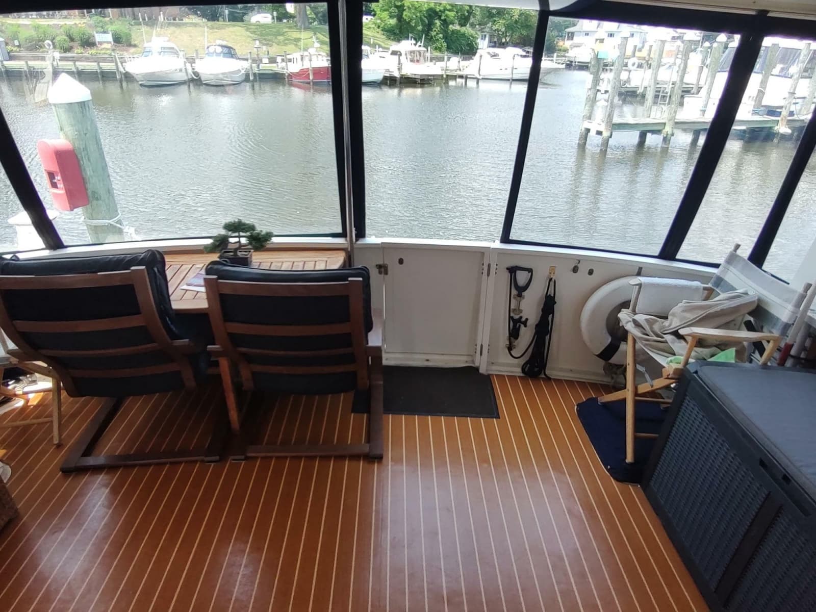 1989 Hyatt Double Cabin Motoryacht - Photo 7