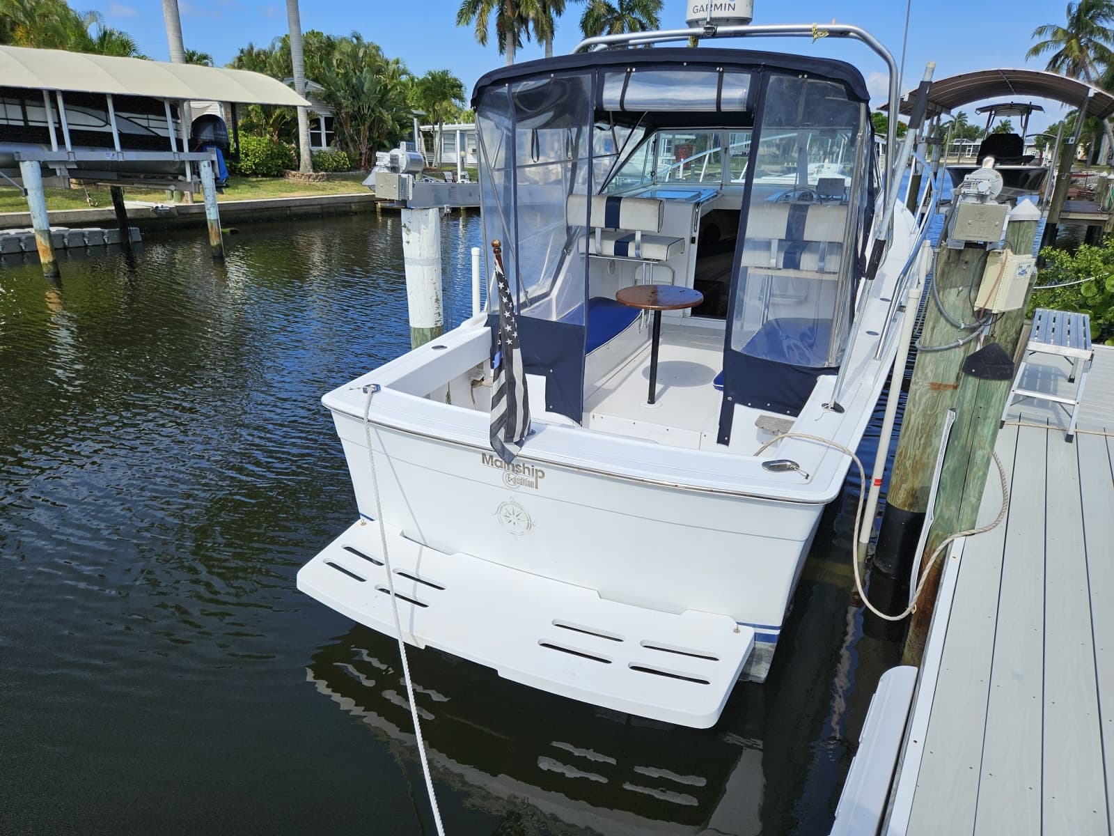2000 Mainship Pilot 30 - Photo 3