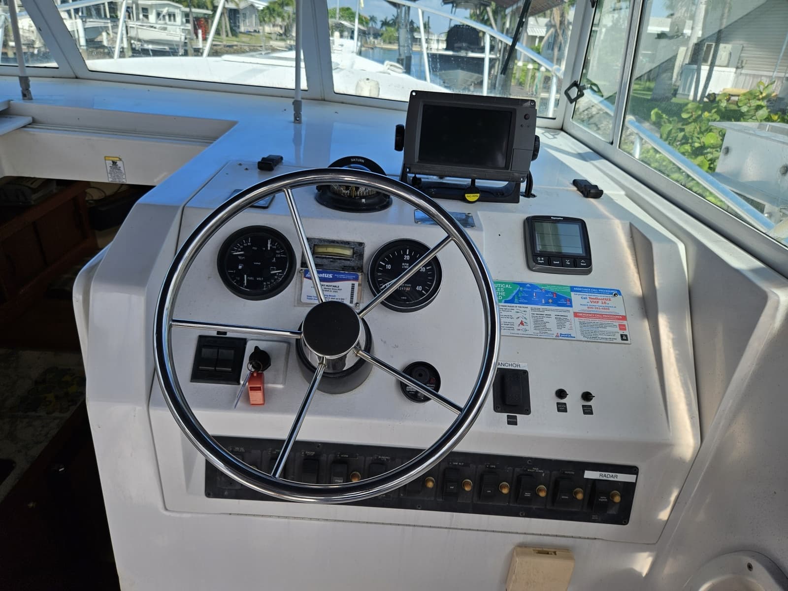 2000 Mainship Pilot 30 - Photo 8
