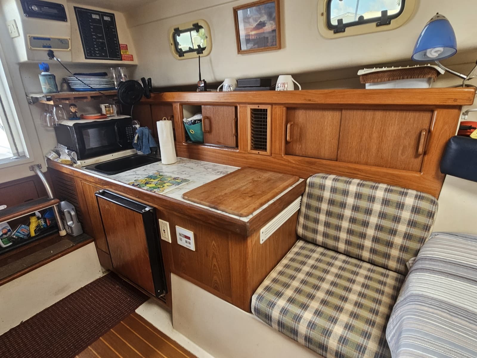 2000 Mainship Pilot 30 - Photo 14
