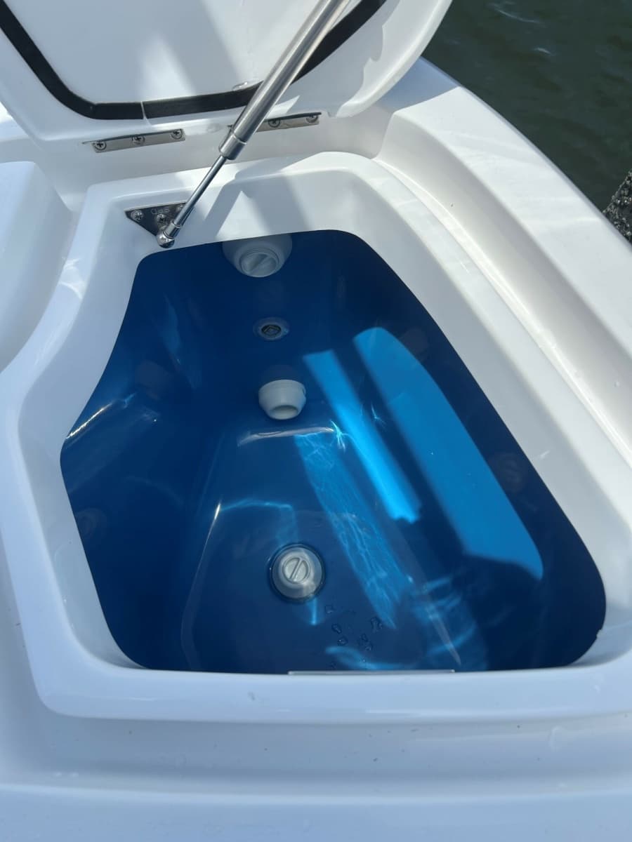 2025 Intrepid 375 Nomad - Photo 28