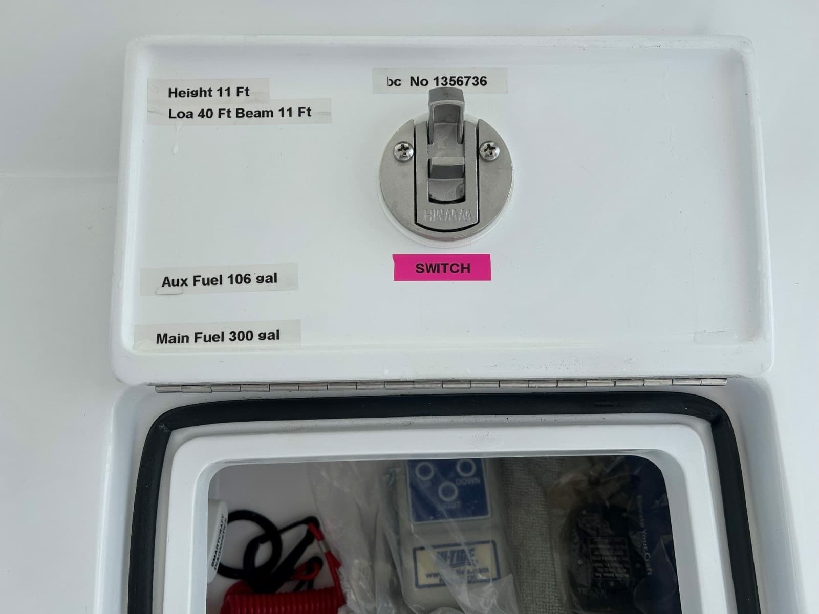 2025 Intrepid 375 Nomad - Photo 10
