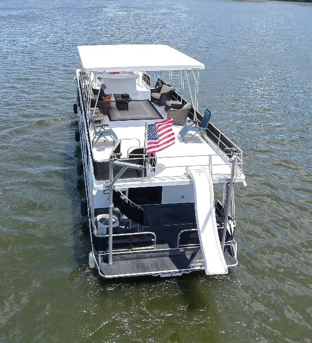 1996 Lakeview 14x56 houseboat - Photo 19