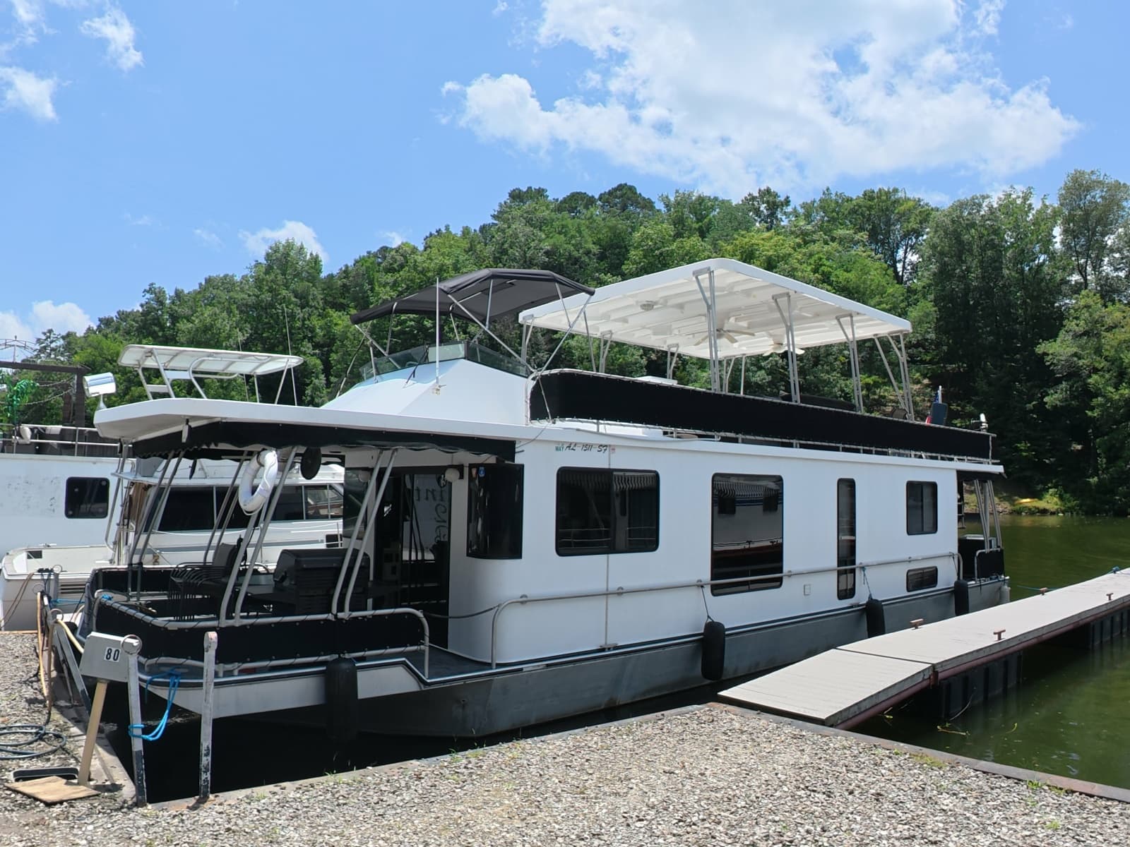 1996 Lakeview 14x56 houseboat - Photo 33