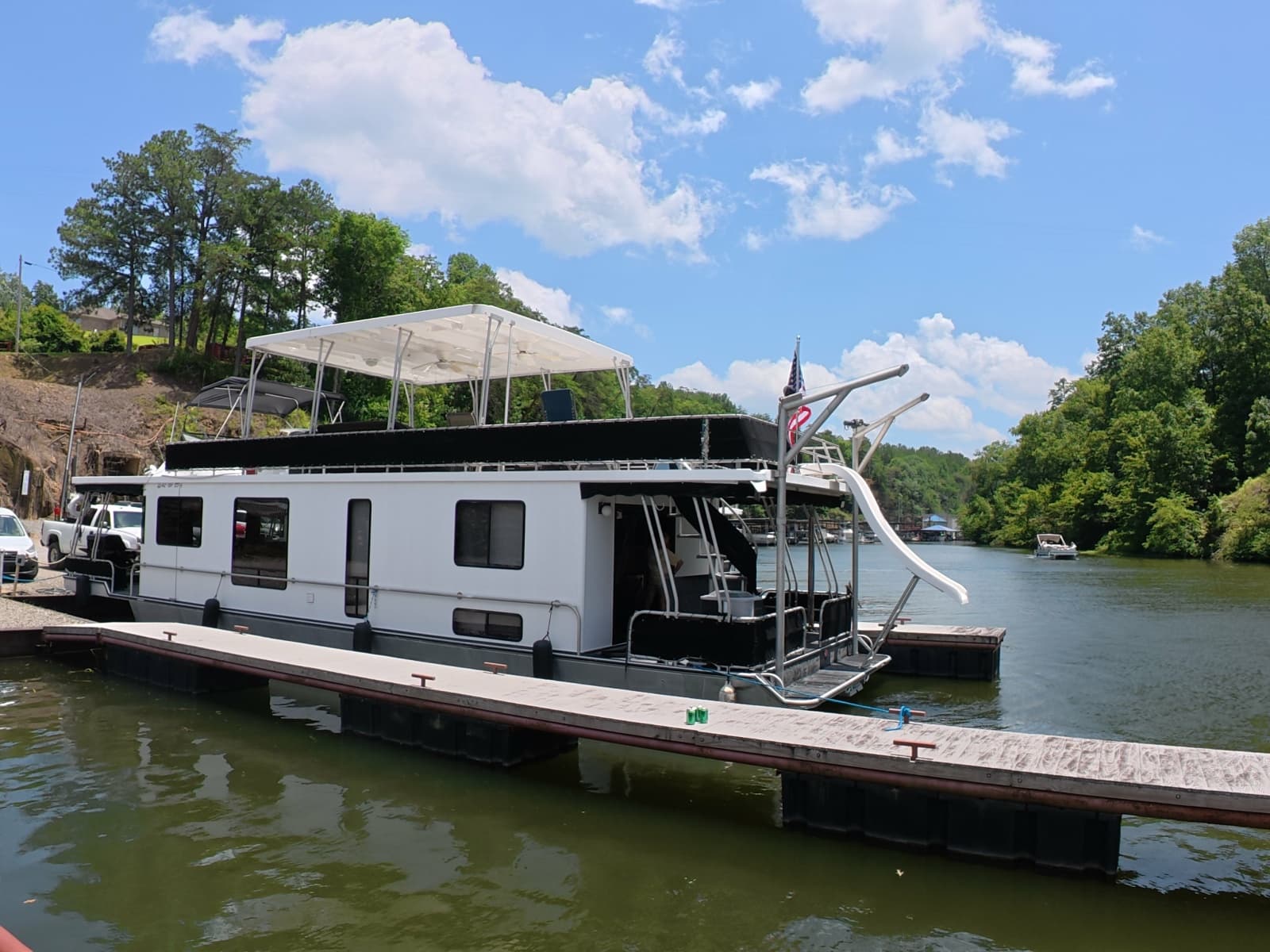 1996 Lakeview 14x56 houseboat - Photo 34