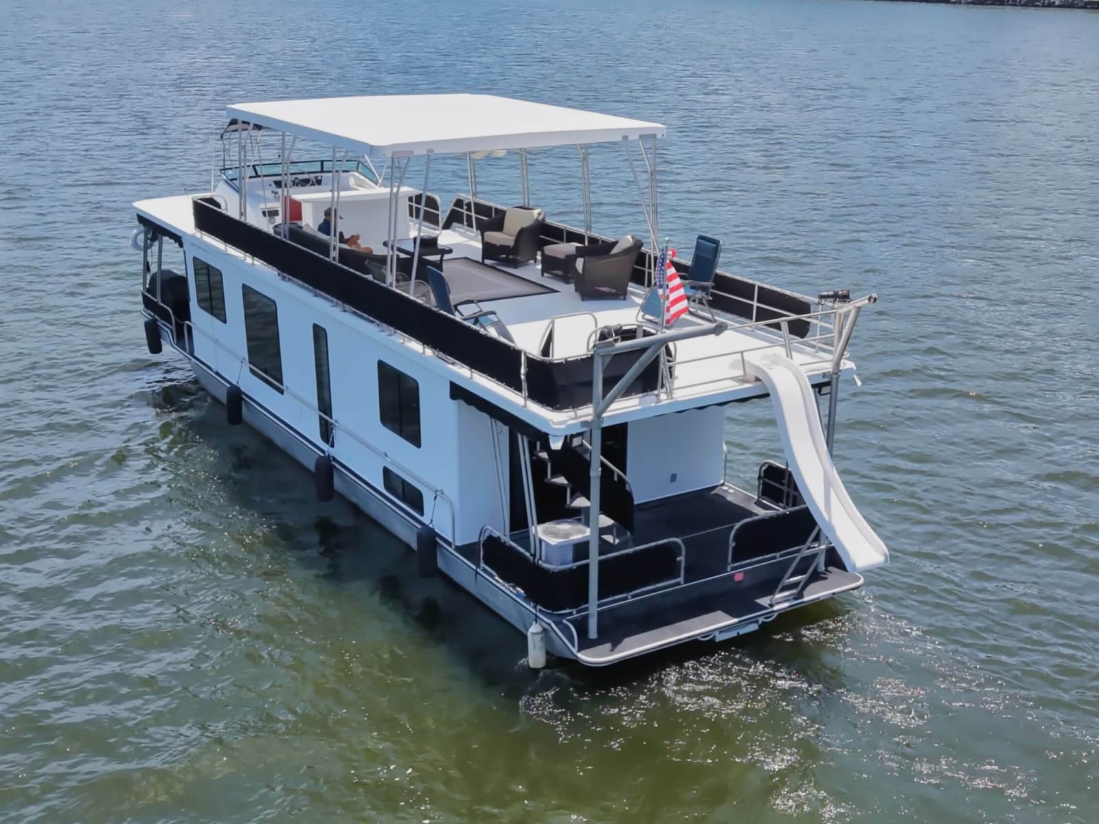 1996 Lakeview 14x56 houseboat - Photo 14