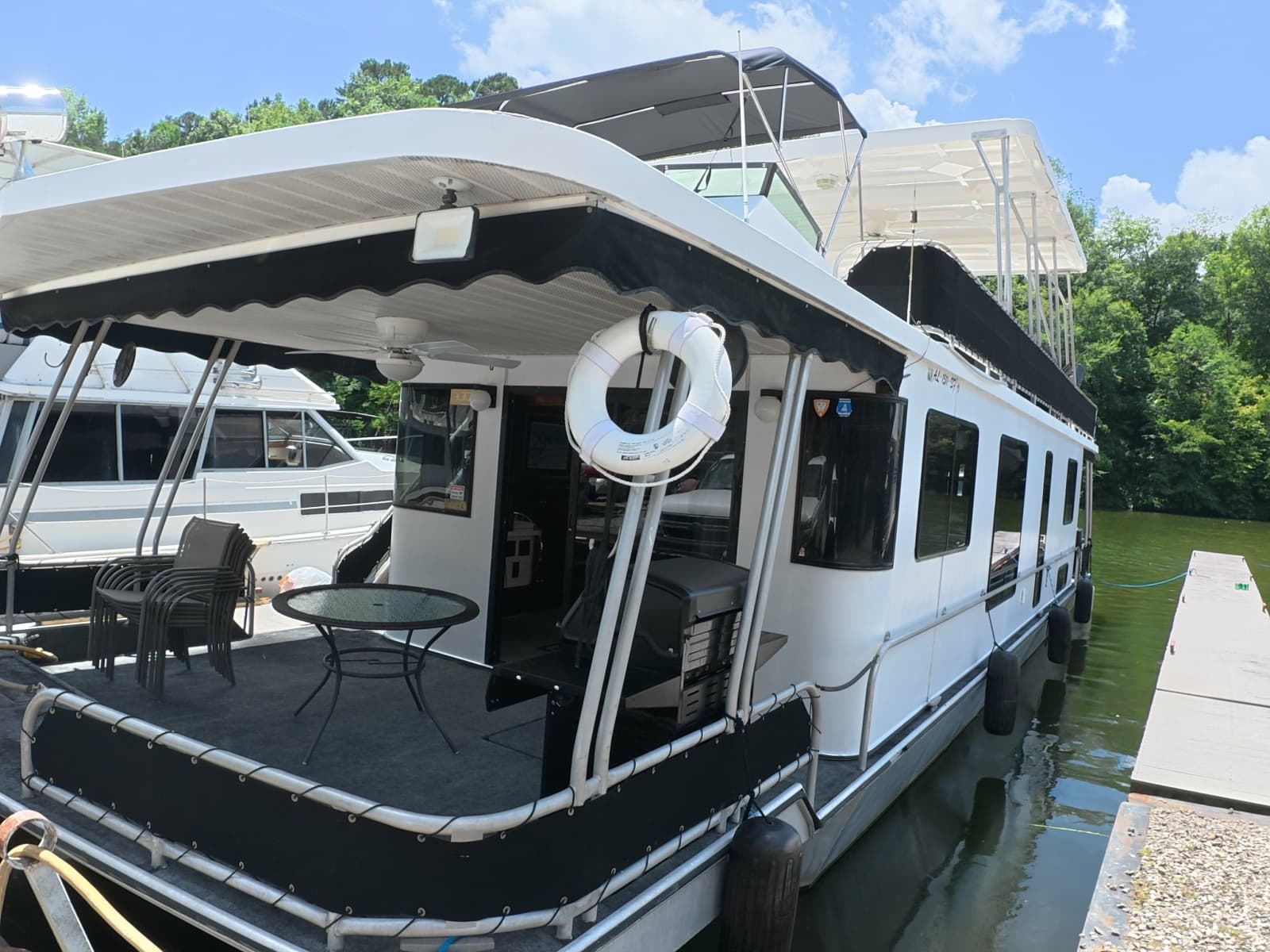 1996 Lakeview 14x56 houseboat - Photo 36