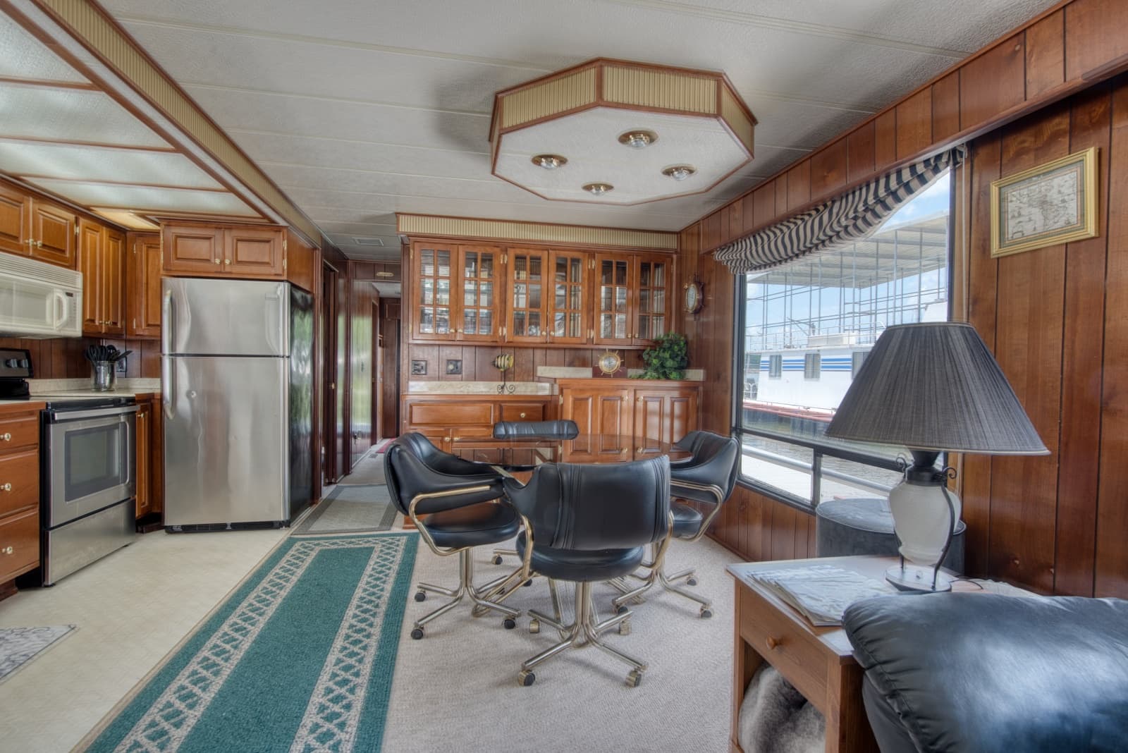1996 Lakeview 14x56 houseboat - Photo 41