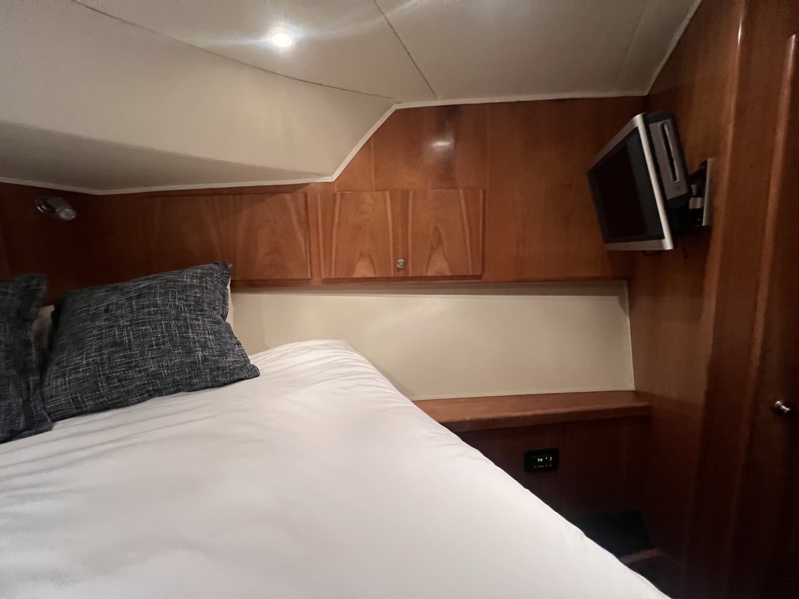 2007 Navigator 5400 - Photo 52