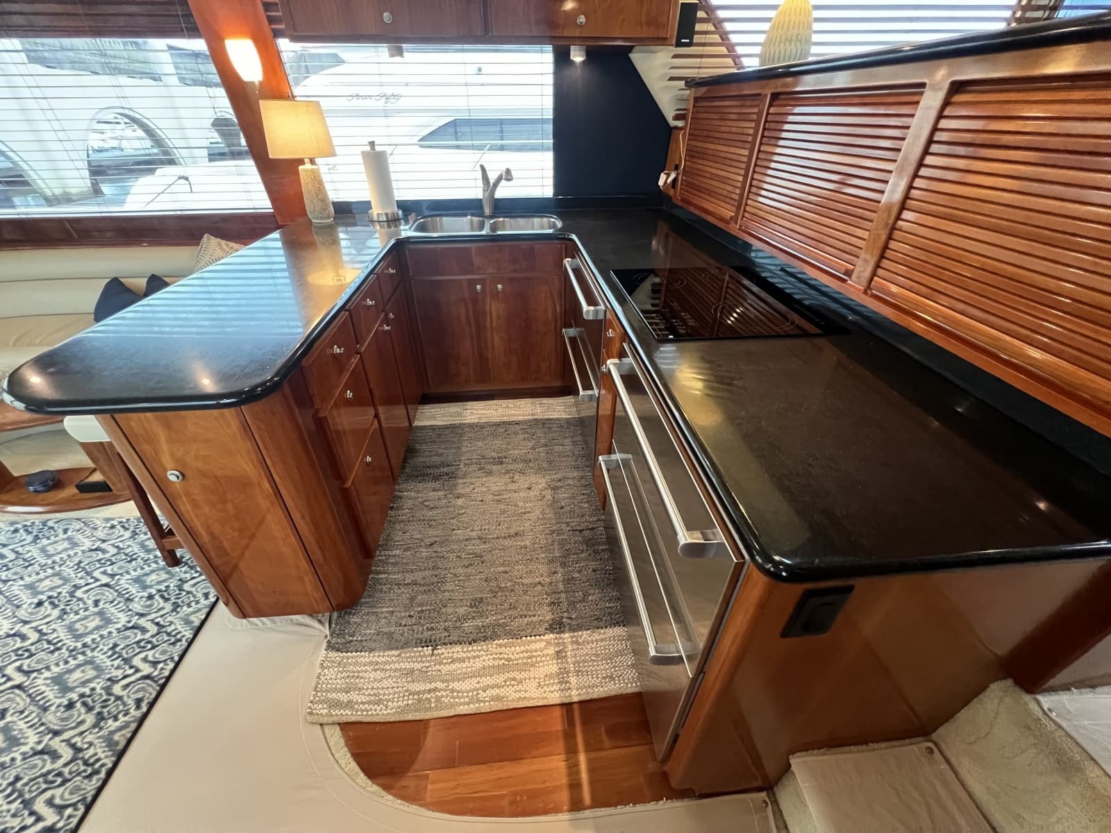 2007 Navigator 5400 - Photo 31