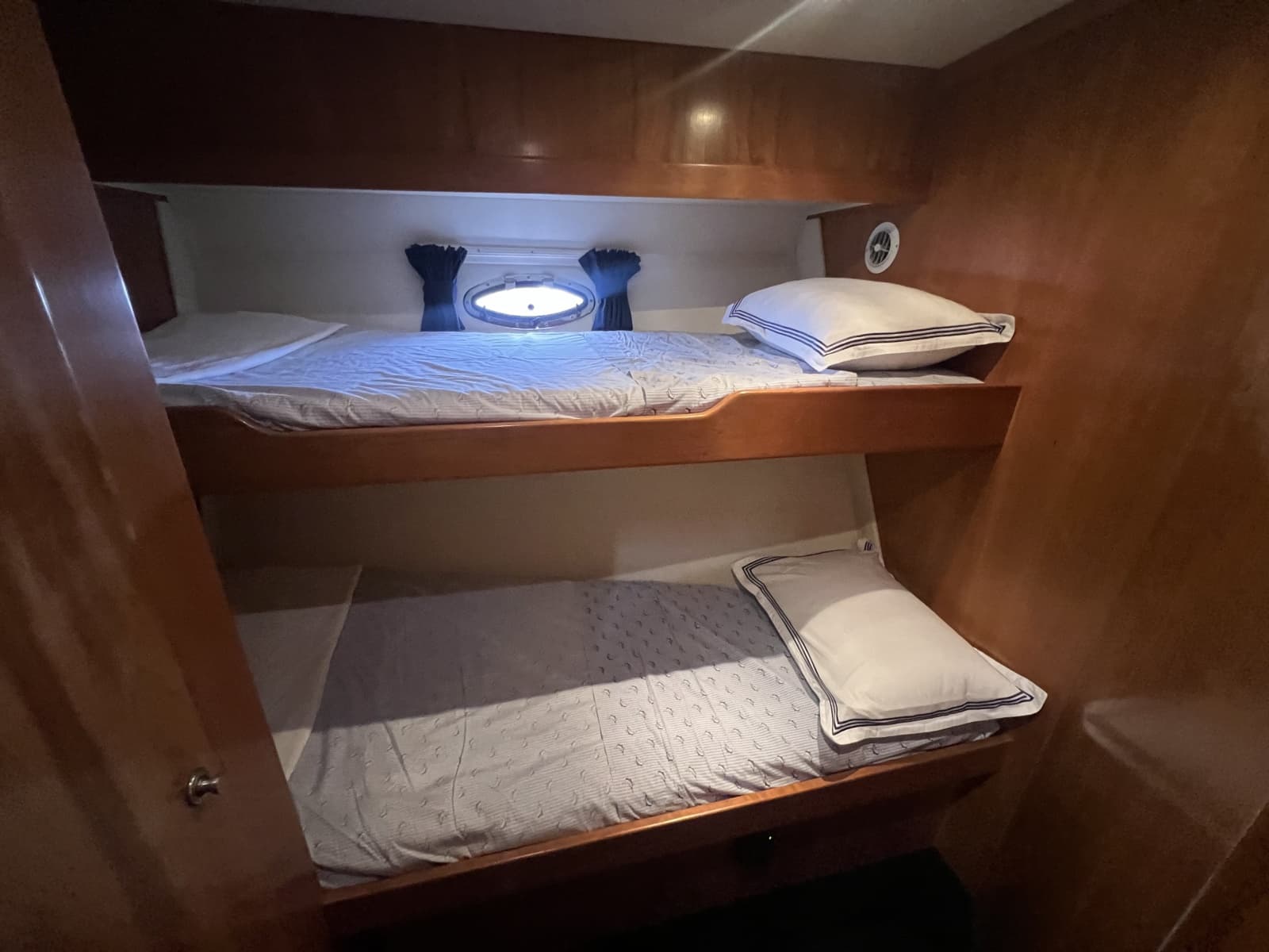 2007 Navigator 5400 - Photo 49