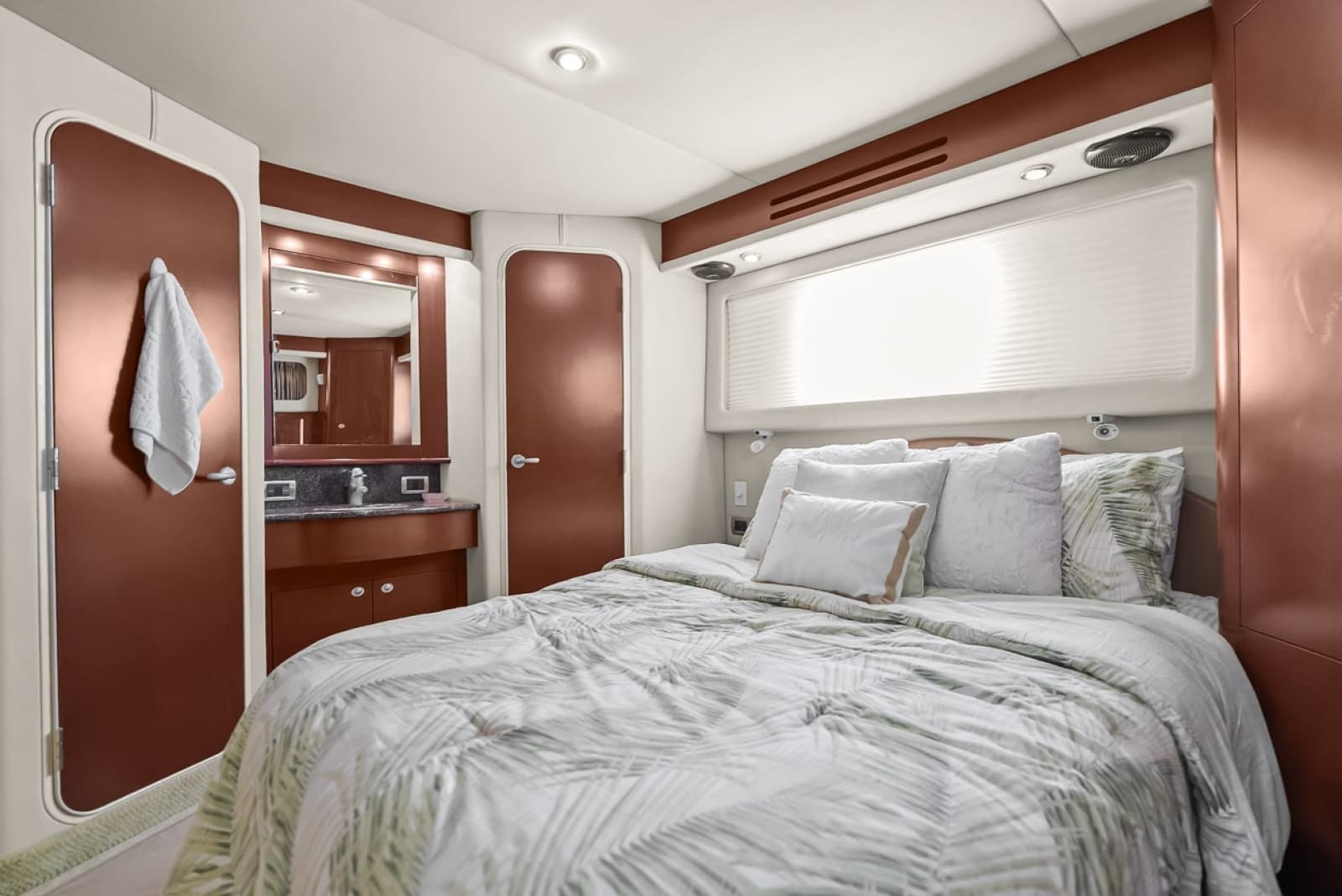 2007 Sea Ray 40MY - Photo 6