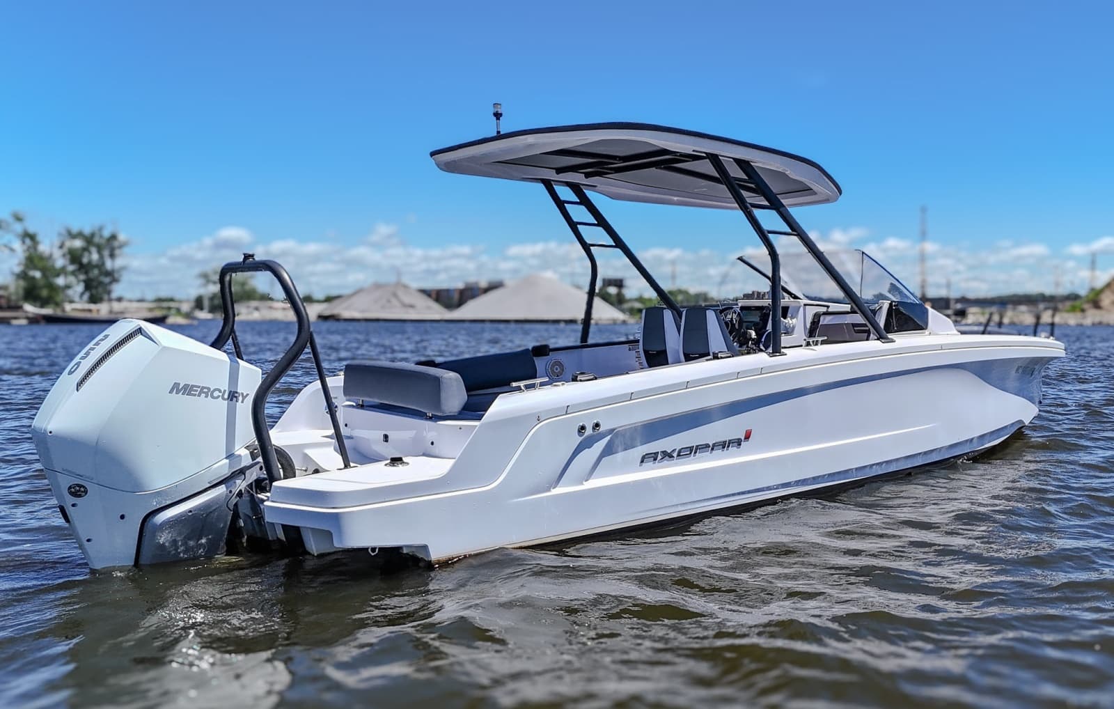 2023 Axopar 25 Cross Top - Photo 1