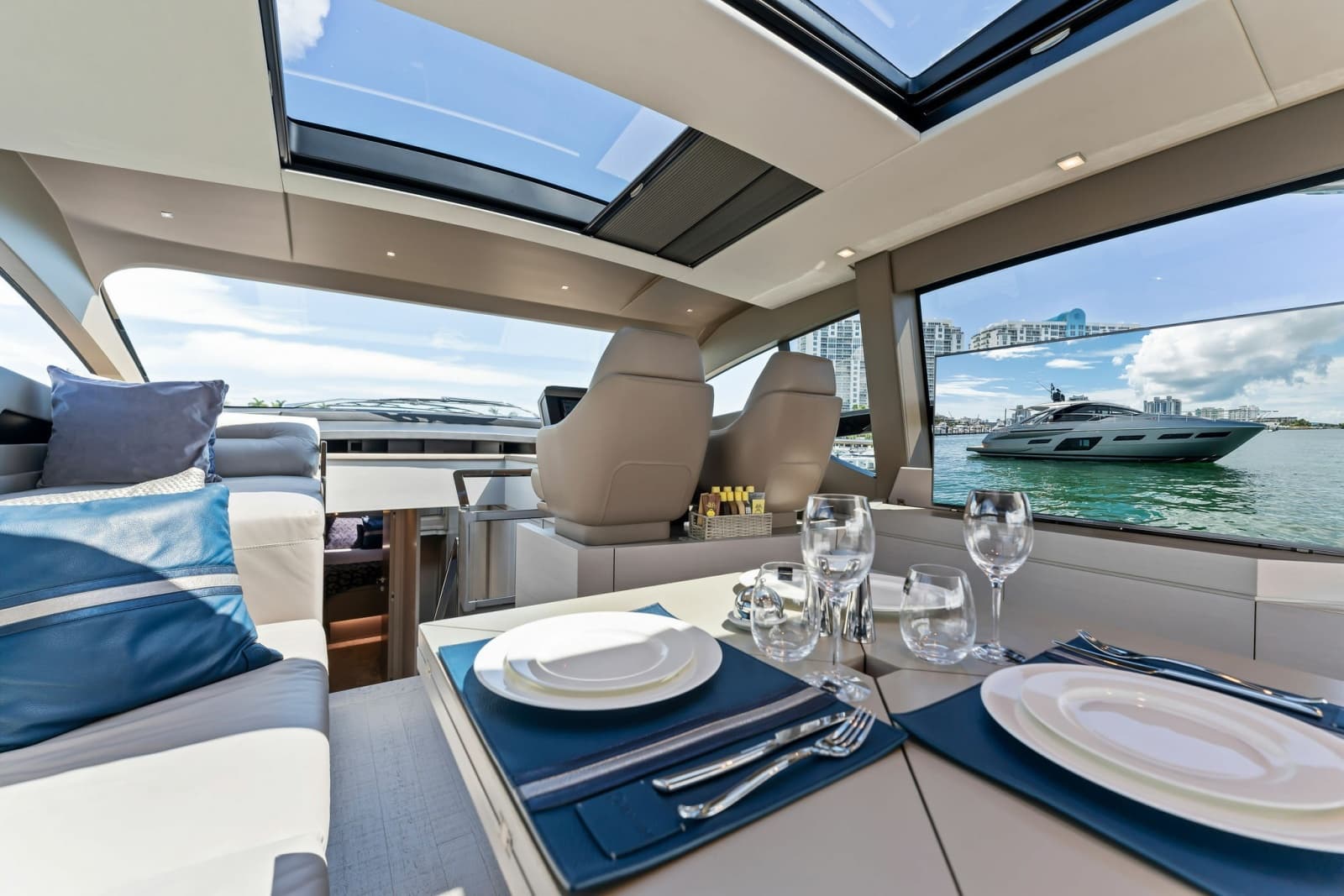 2022 Pershing 7X - Photo 27
