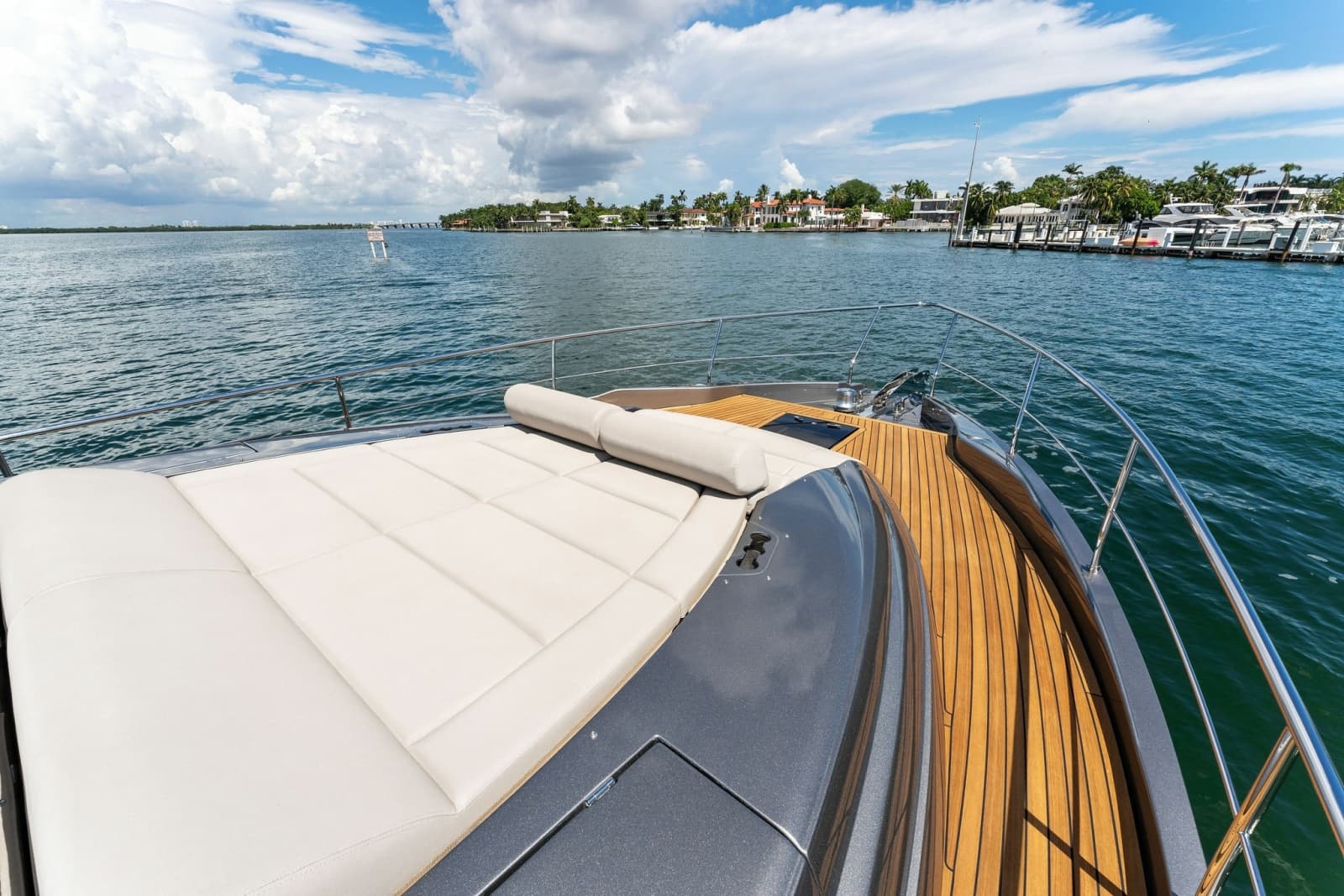 2022 Pershing 7X - Photo 23