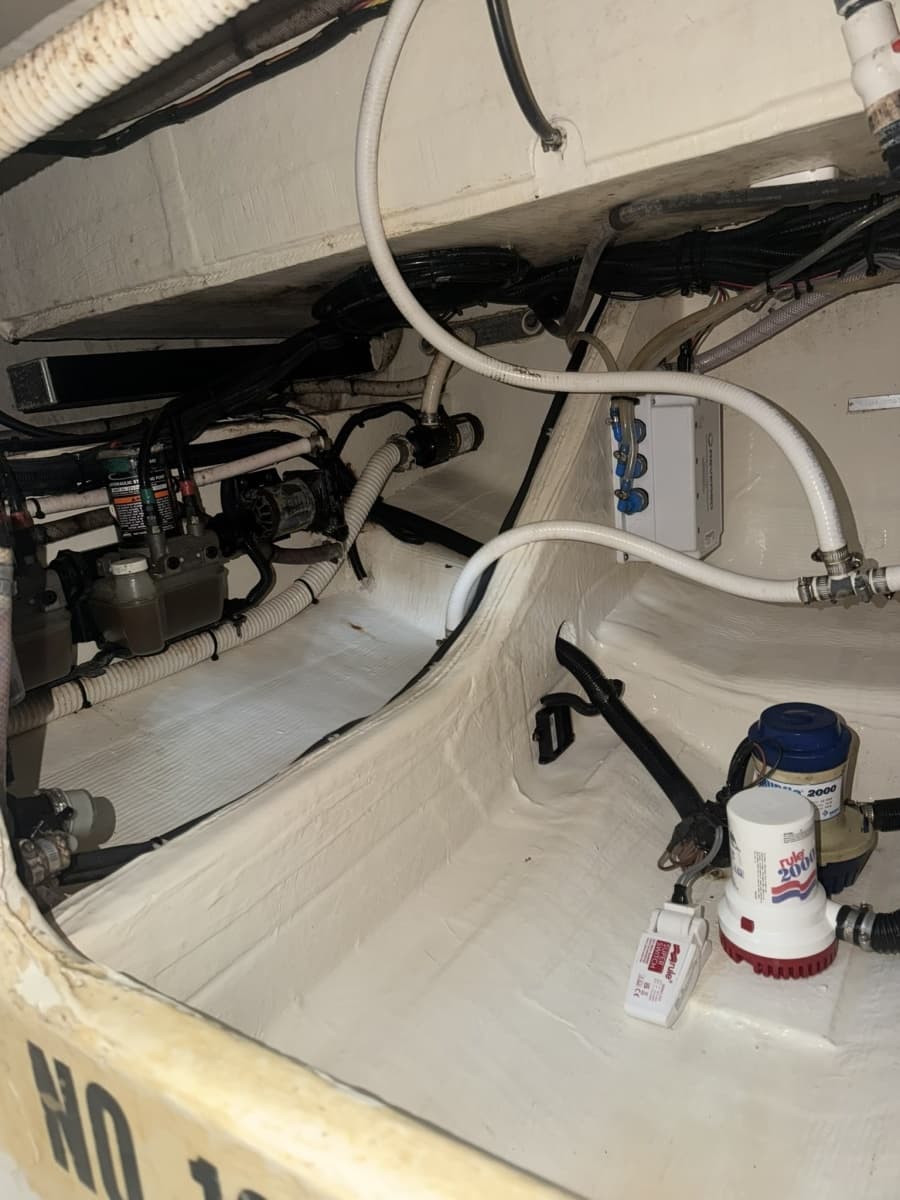 2018 Edgewater 370CC - Photo 15