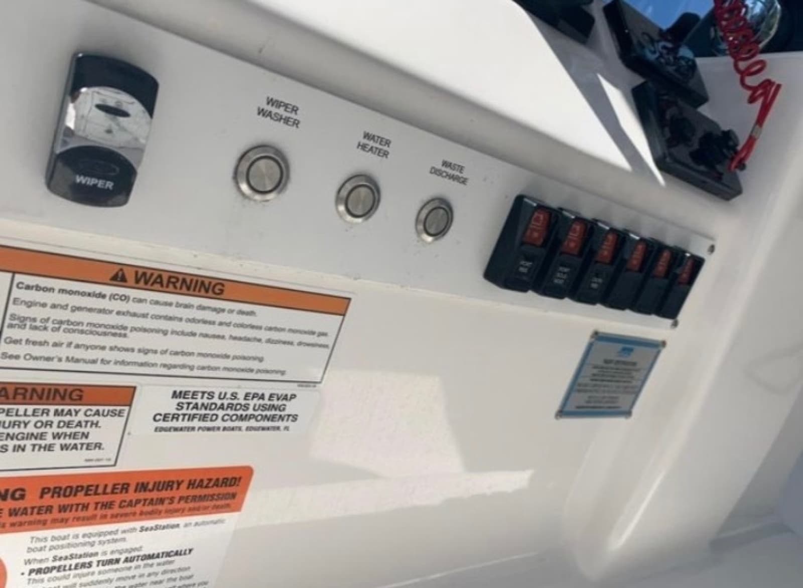 2018 Edgewater 370CC - Photo 9