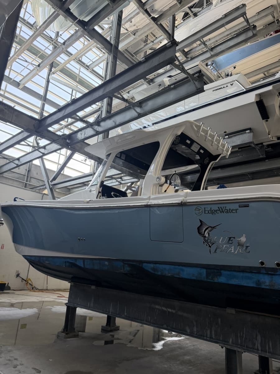 2018 Edgewater 370CC - Photo 22