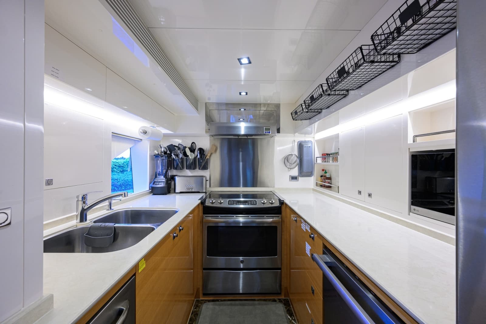 2018 Horizon FD85 - Photo 15