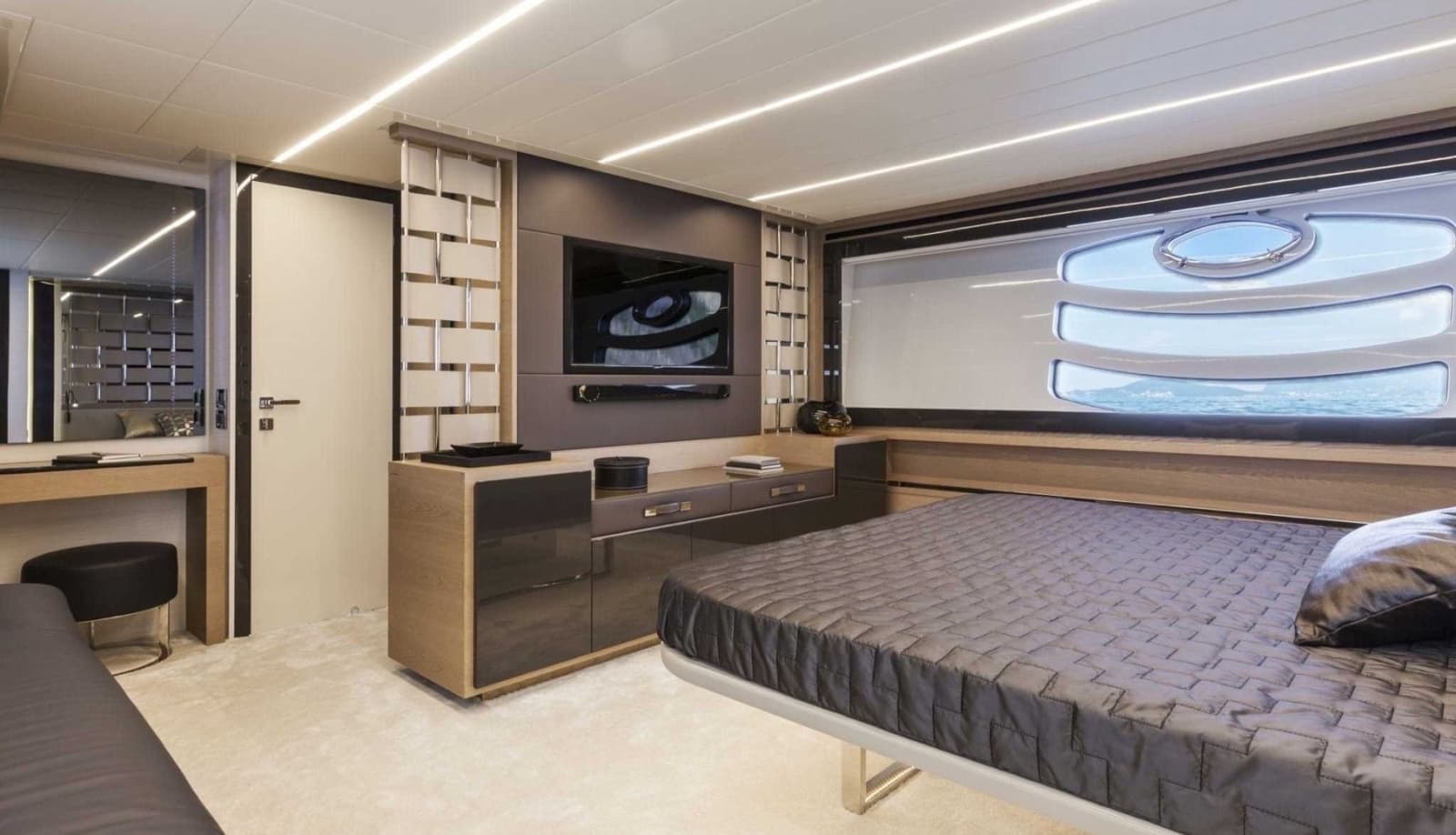 2018 Pershing 70 - Photo 6