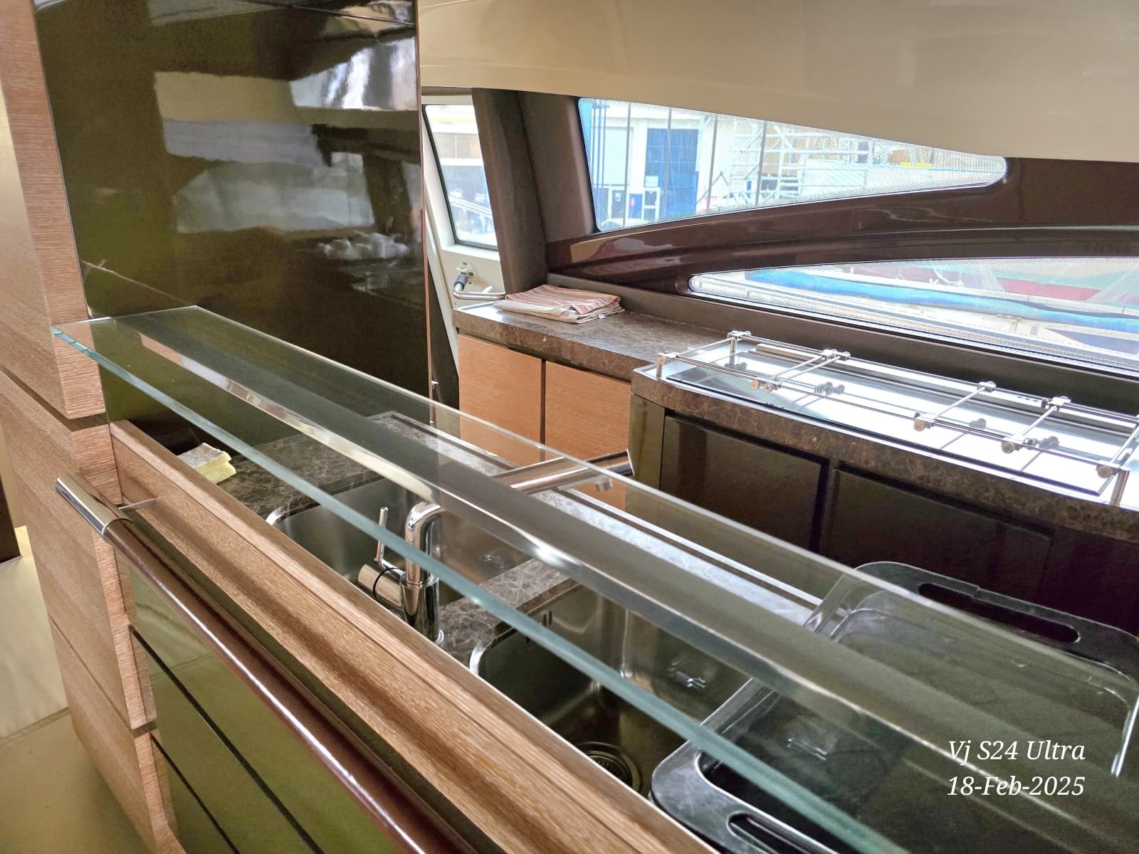 2011 Azimut 70 - Photo 30