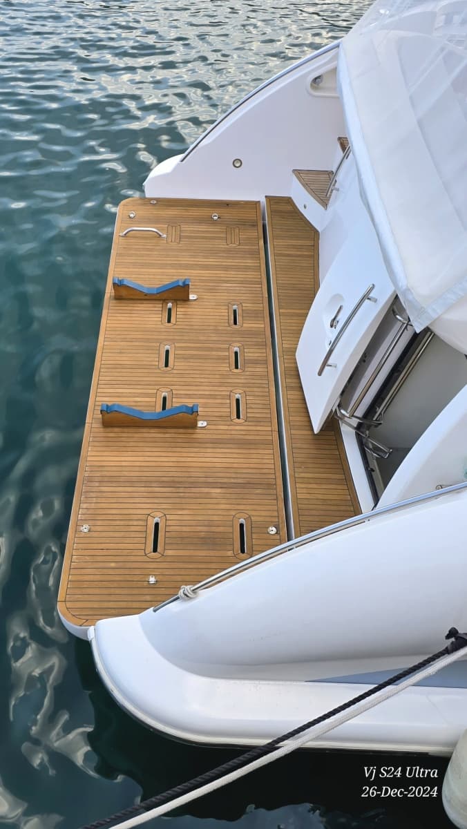 2011 Azimut 70 - Photo 35