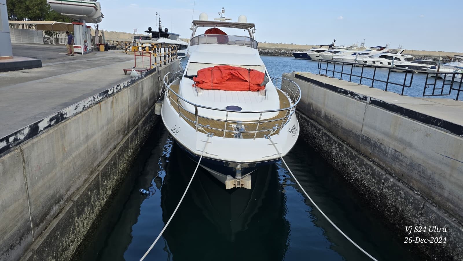 2011 Azimut 70 - Photo 34
