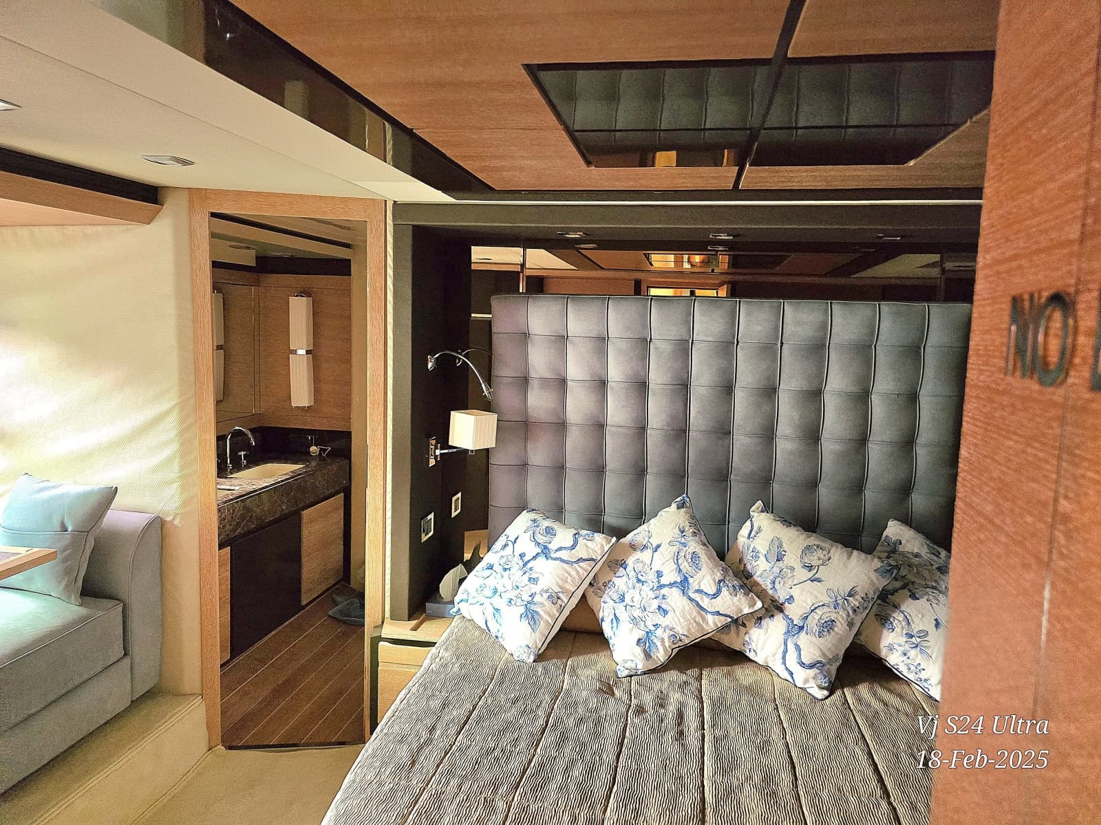 2011 Azimut 70 - Photo 18