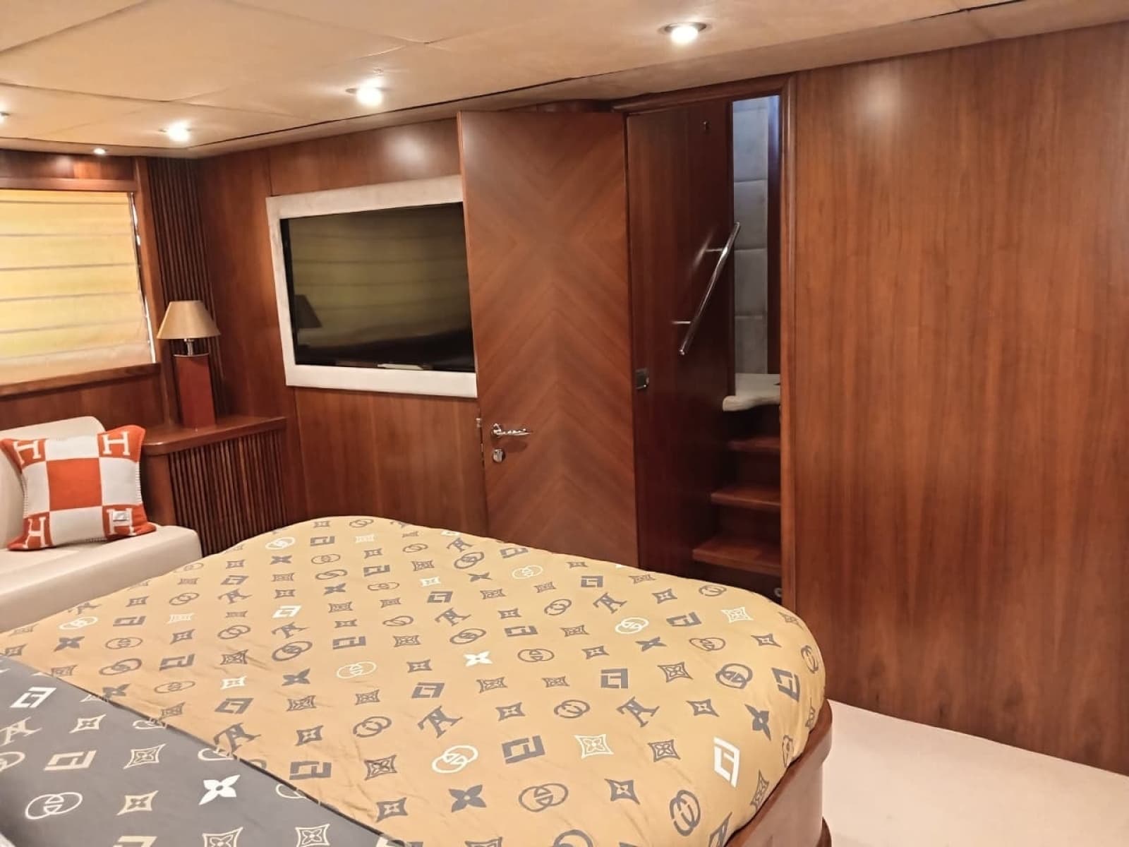 2006 Sunseeker Predator 82 - Photo 13