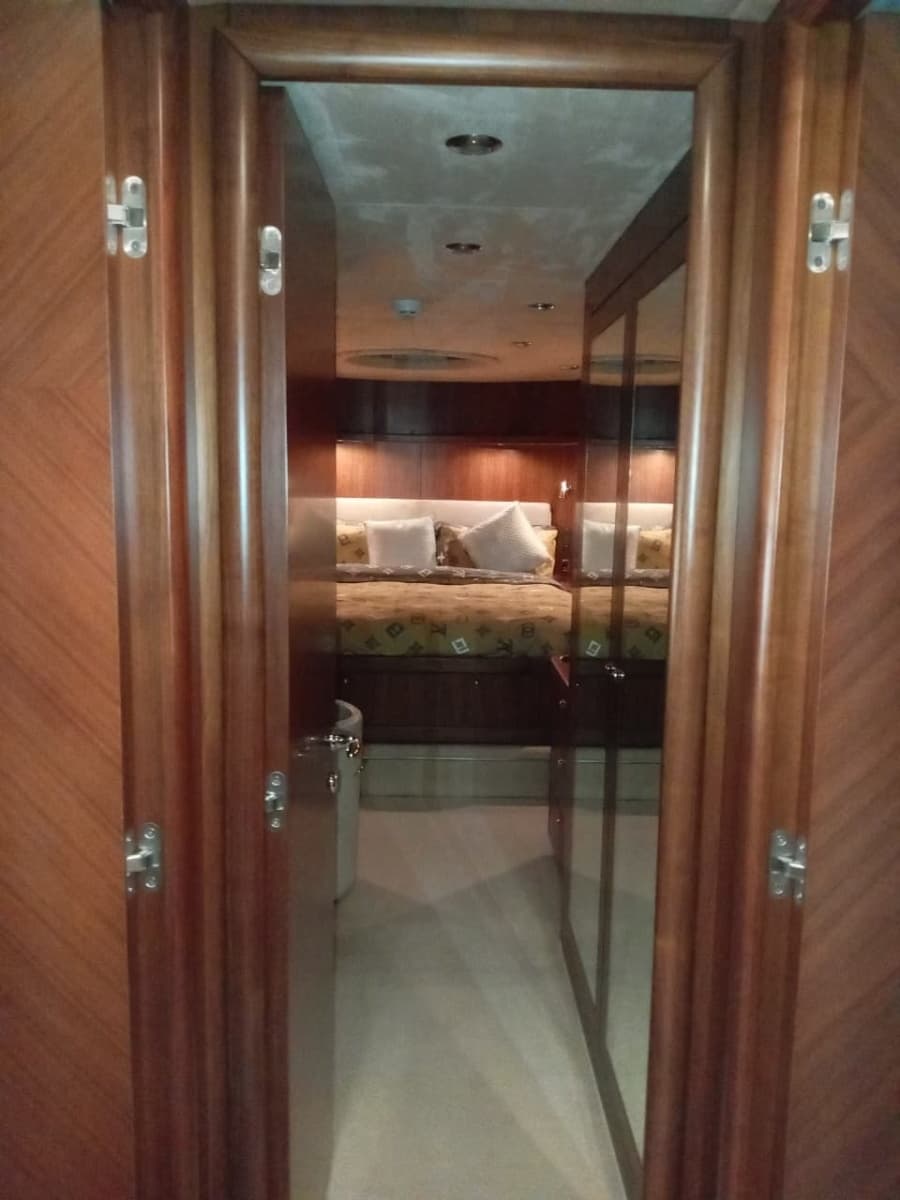 2006 Sunseeker Predator 82 - Photo 11