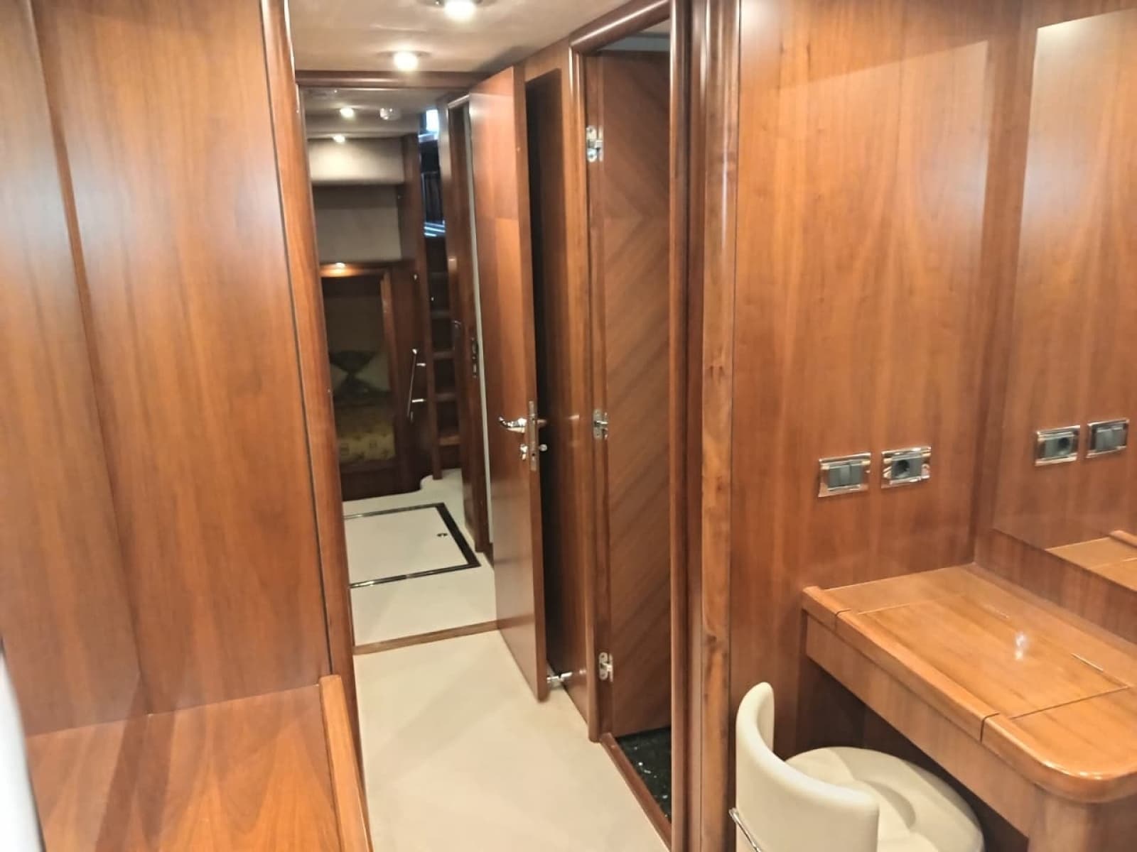 2006 Sunseeker Predator 82 - Photo 4