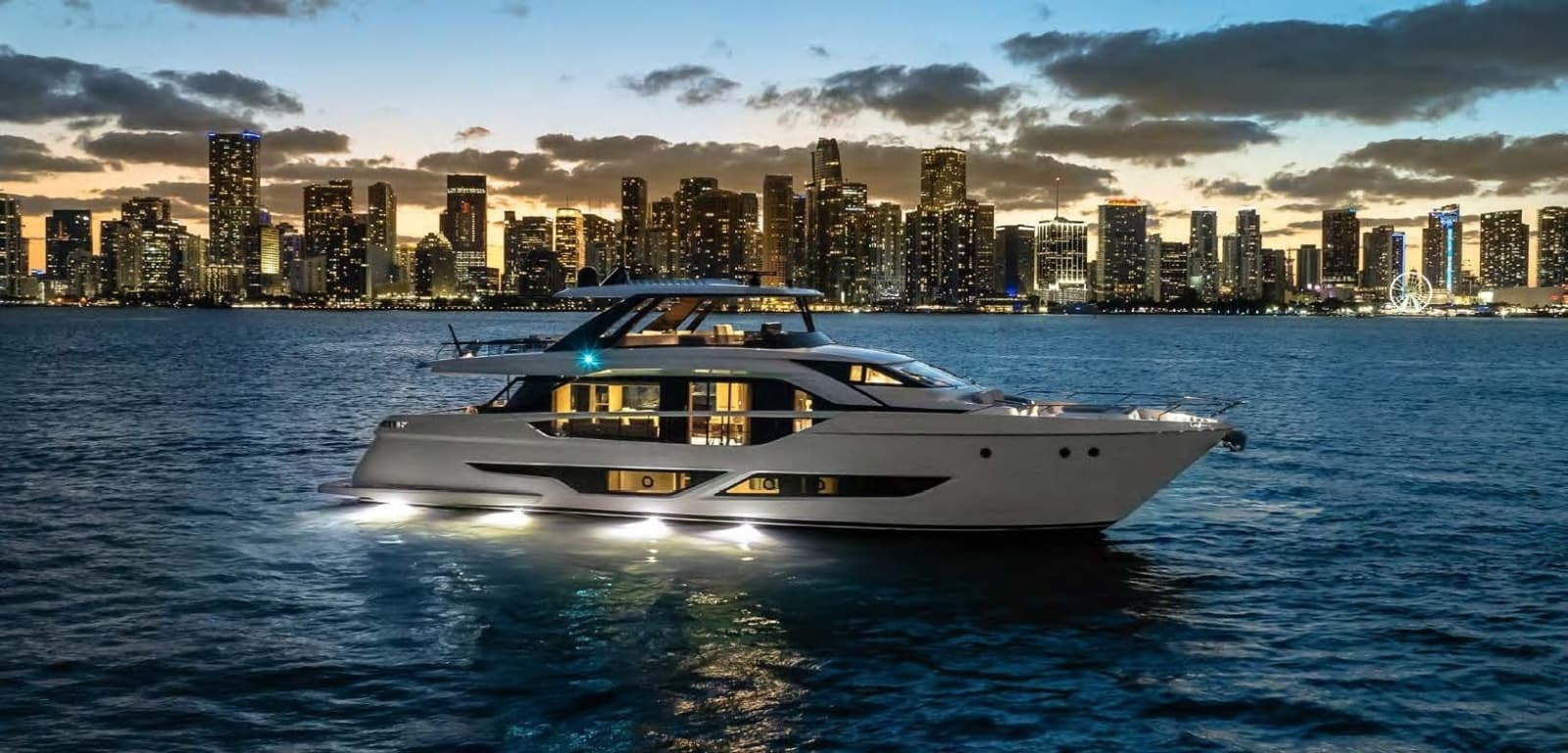 2025 Ferretti Yachts 860 - Photo 1