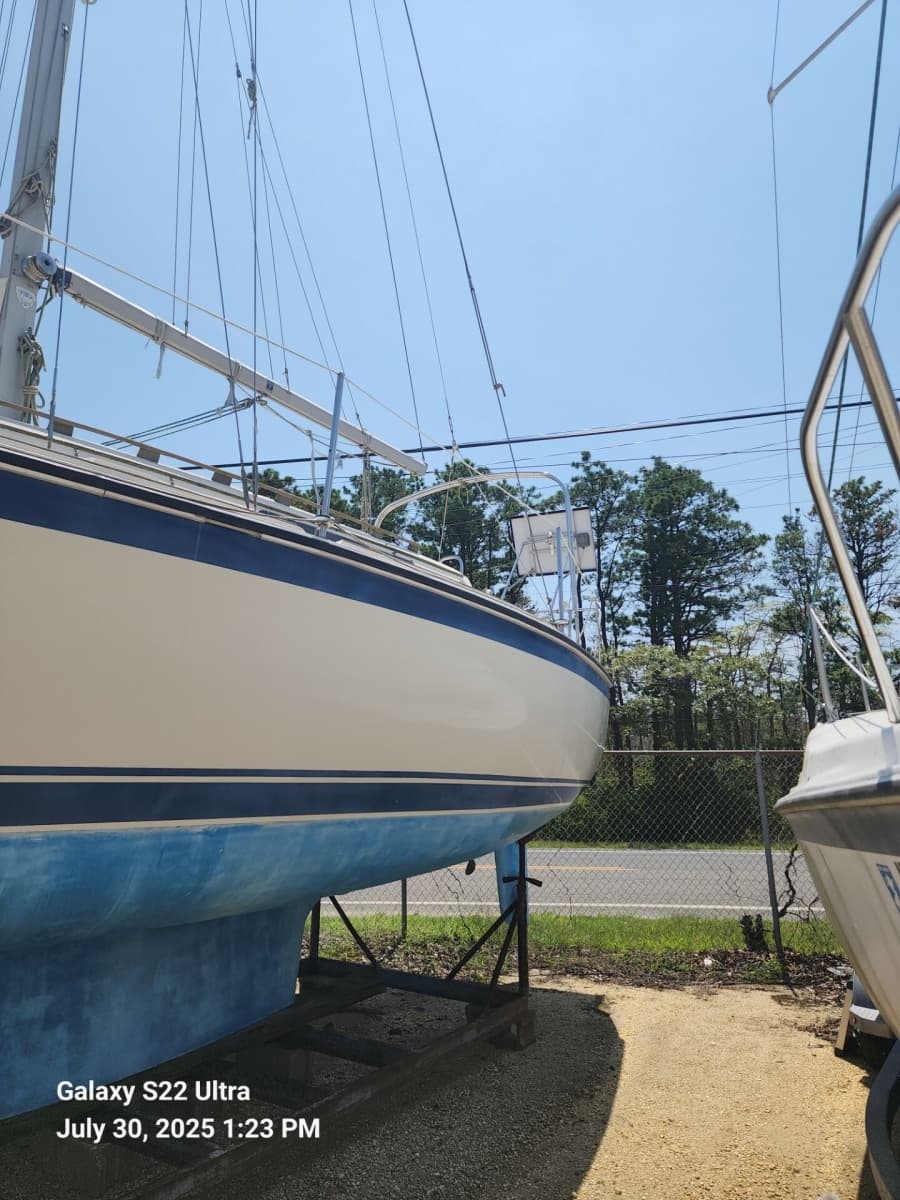 1982 O'Day 28 CB - Photo 2